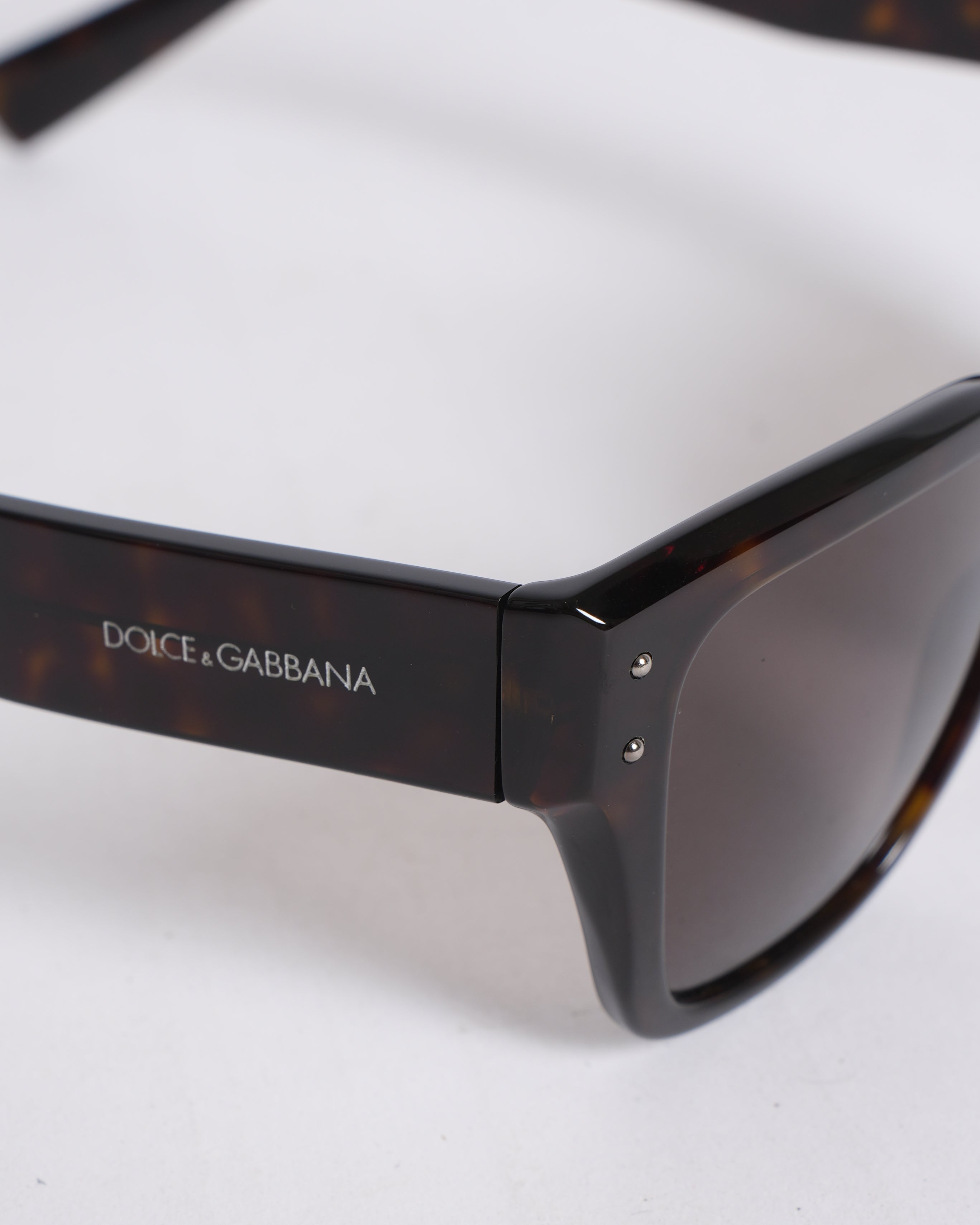 Dolce & Gabbana logo plaque sunglasses