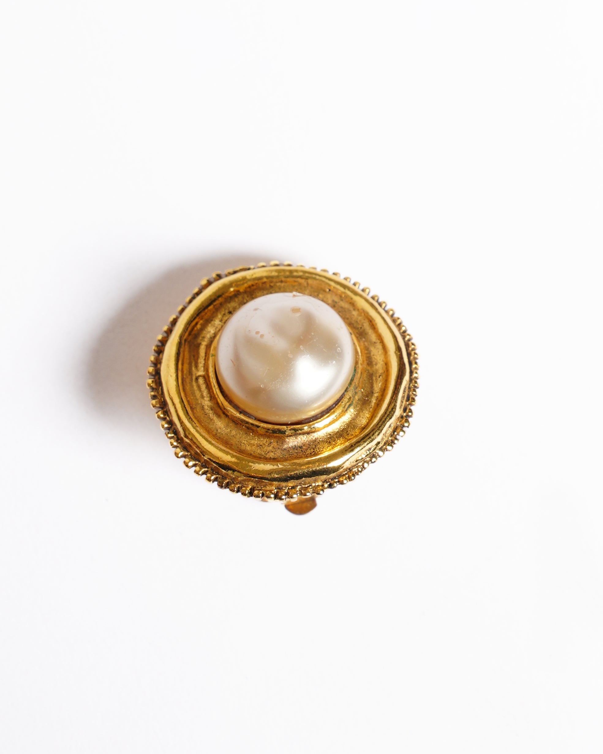 Vintage pearl chanel earring