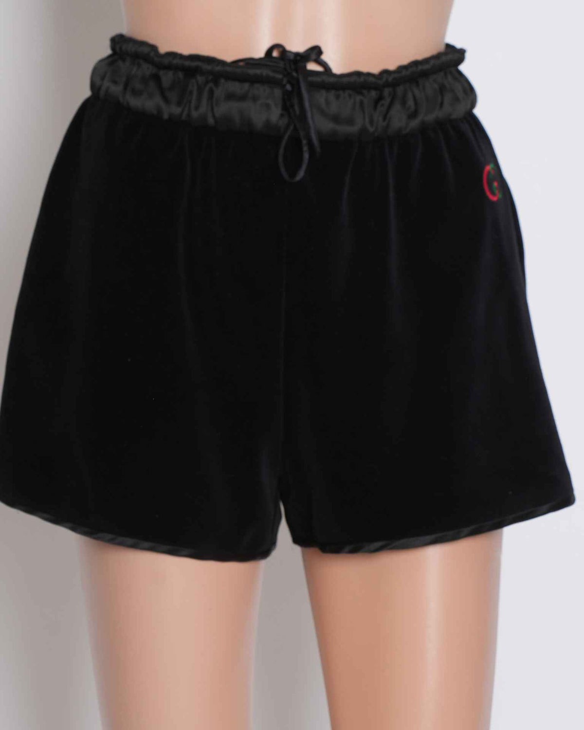 Gucci Velvet Women's Shorts In Black