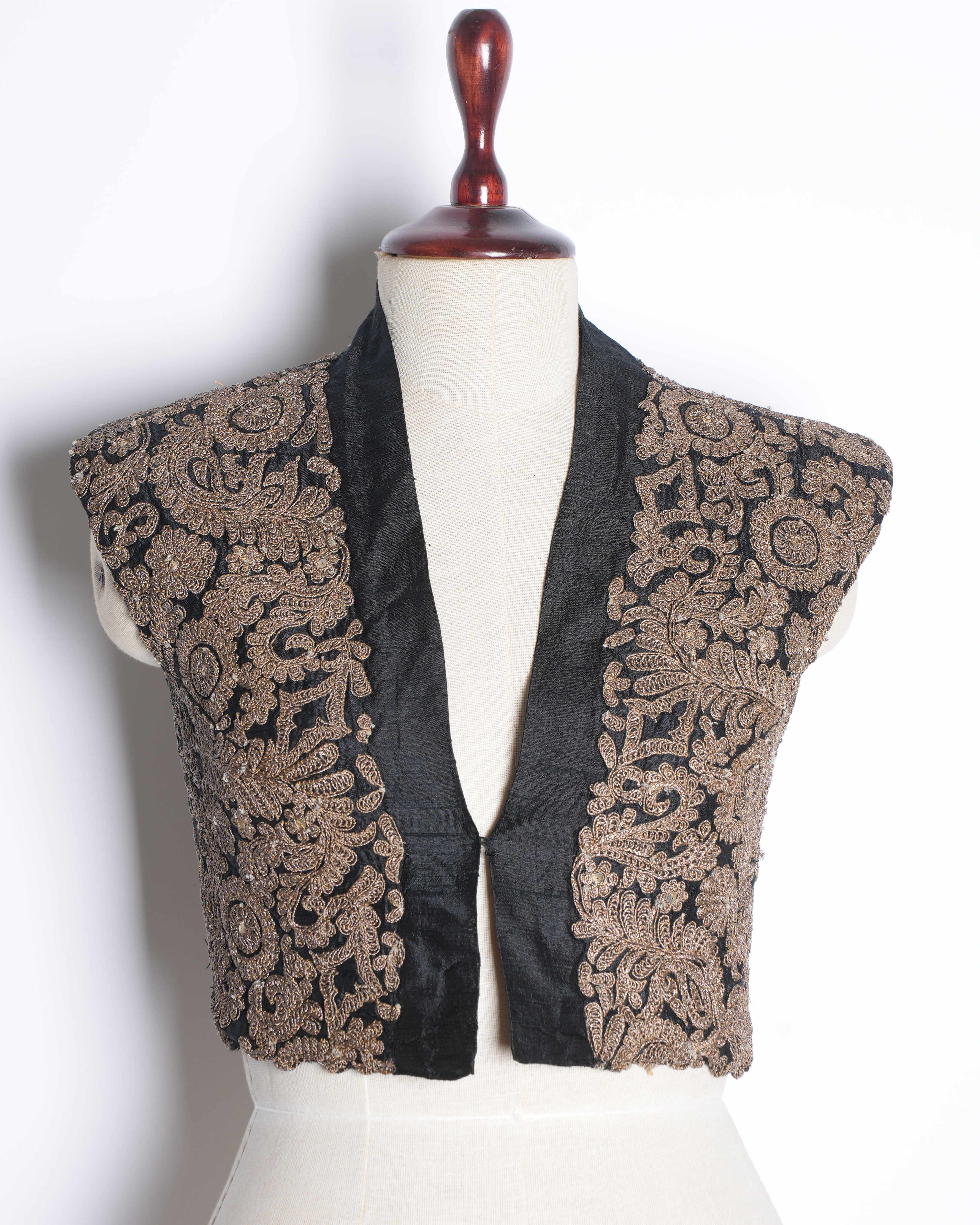 Anamika Khanna Embroidered Top Jacket In Black & Copper