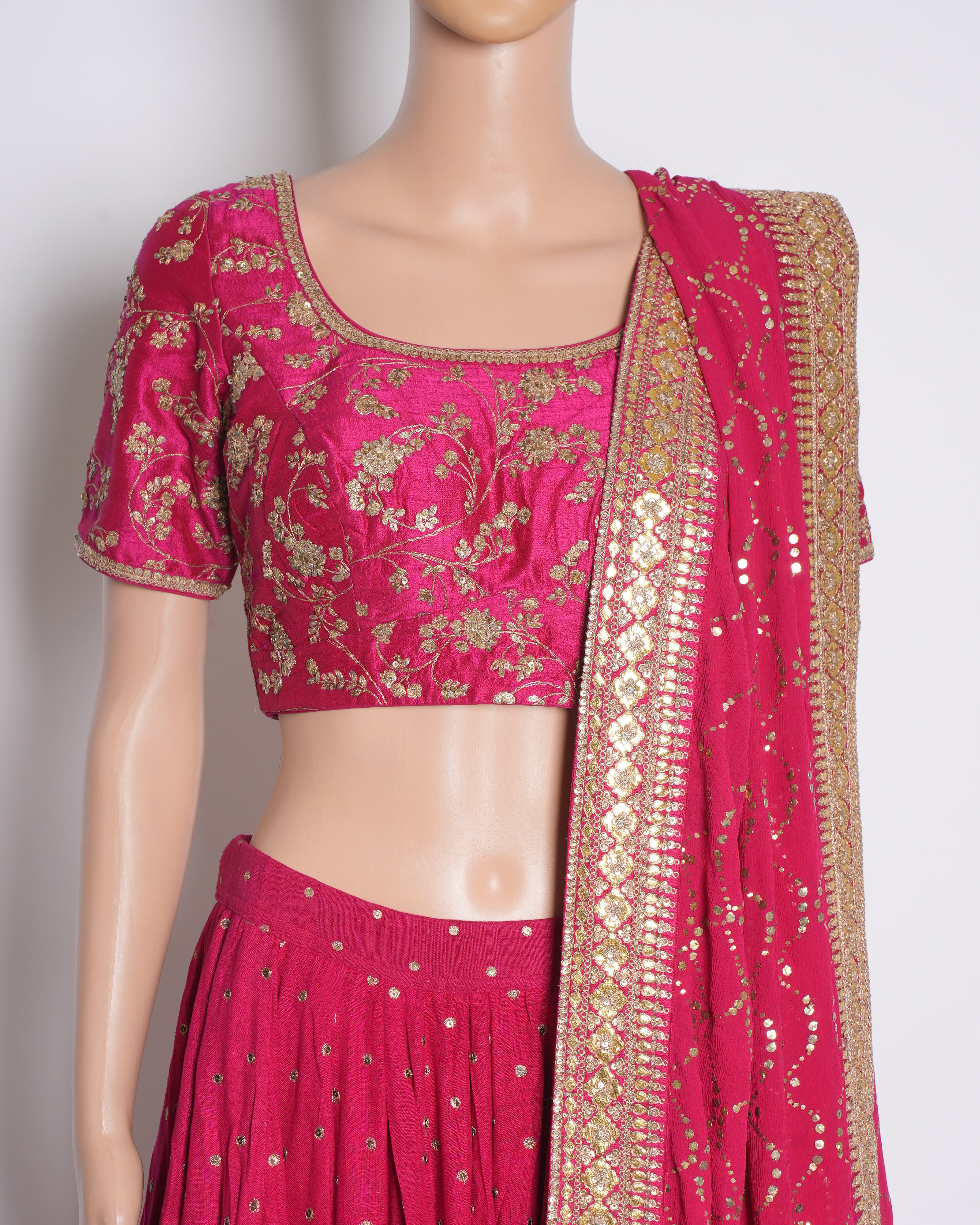 Sabyasachi Lehenga In Red Set Of 3