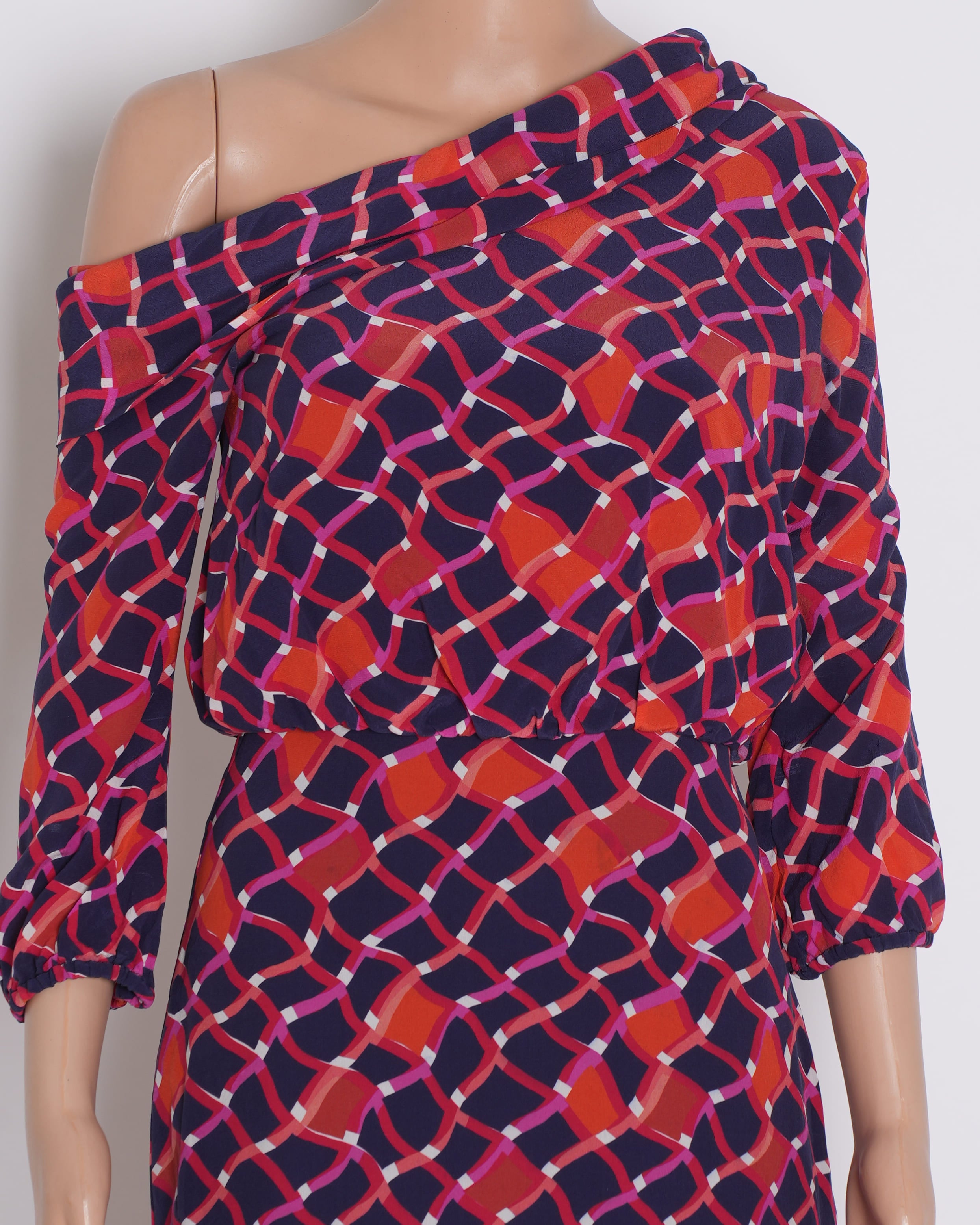Saloni Printed Knee-Length Dress In Red