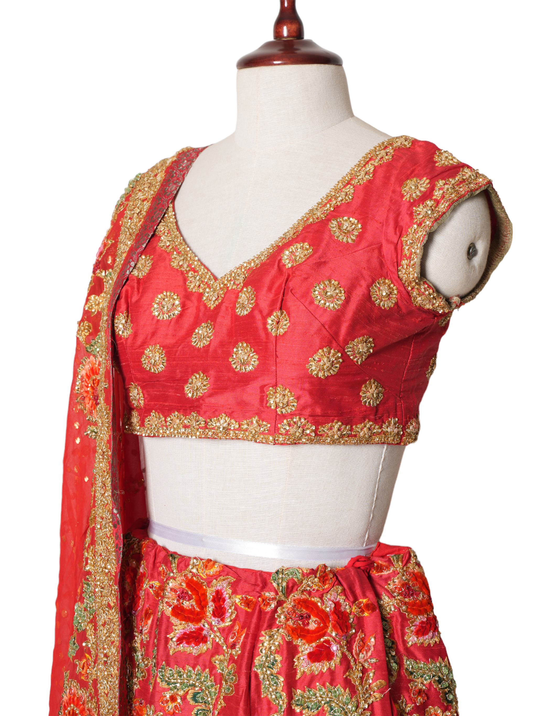 Naaidaakho Beige And Red Color Net Lehenga Choli at Rs 2999 | Chaniya Choli  in Surat | ID: 14185742755