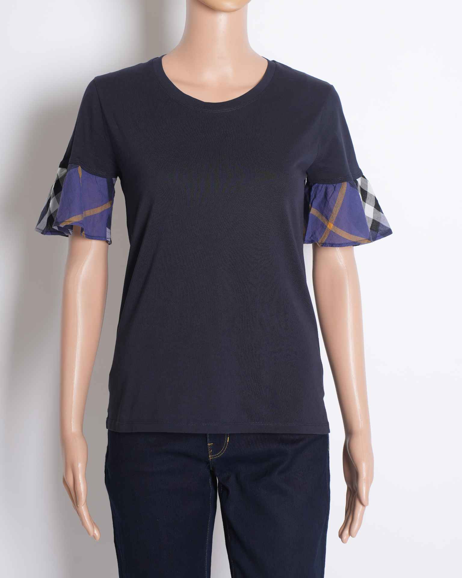 Burberry women's t-shirt in navy blue