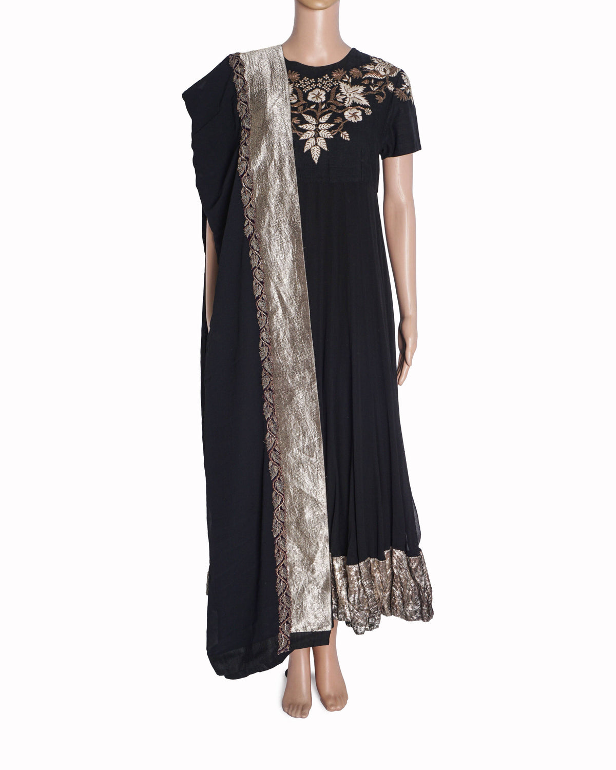 Anamika Khanna Black Silk Embroidered Anarkali Set