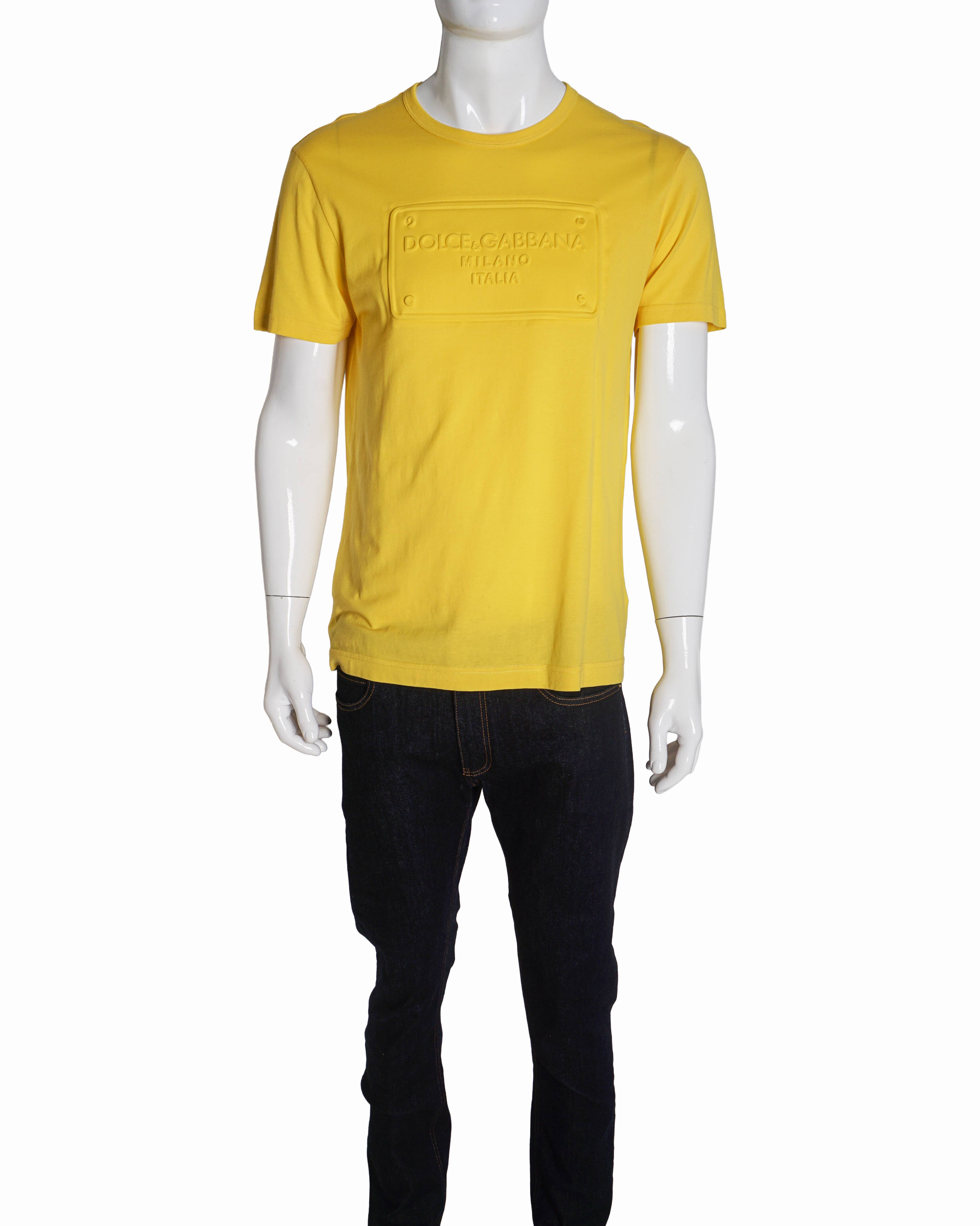 Dolce & Gabbana Yellow Embossed Logo Plaque Cotton T-Shirt