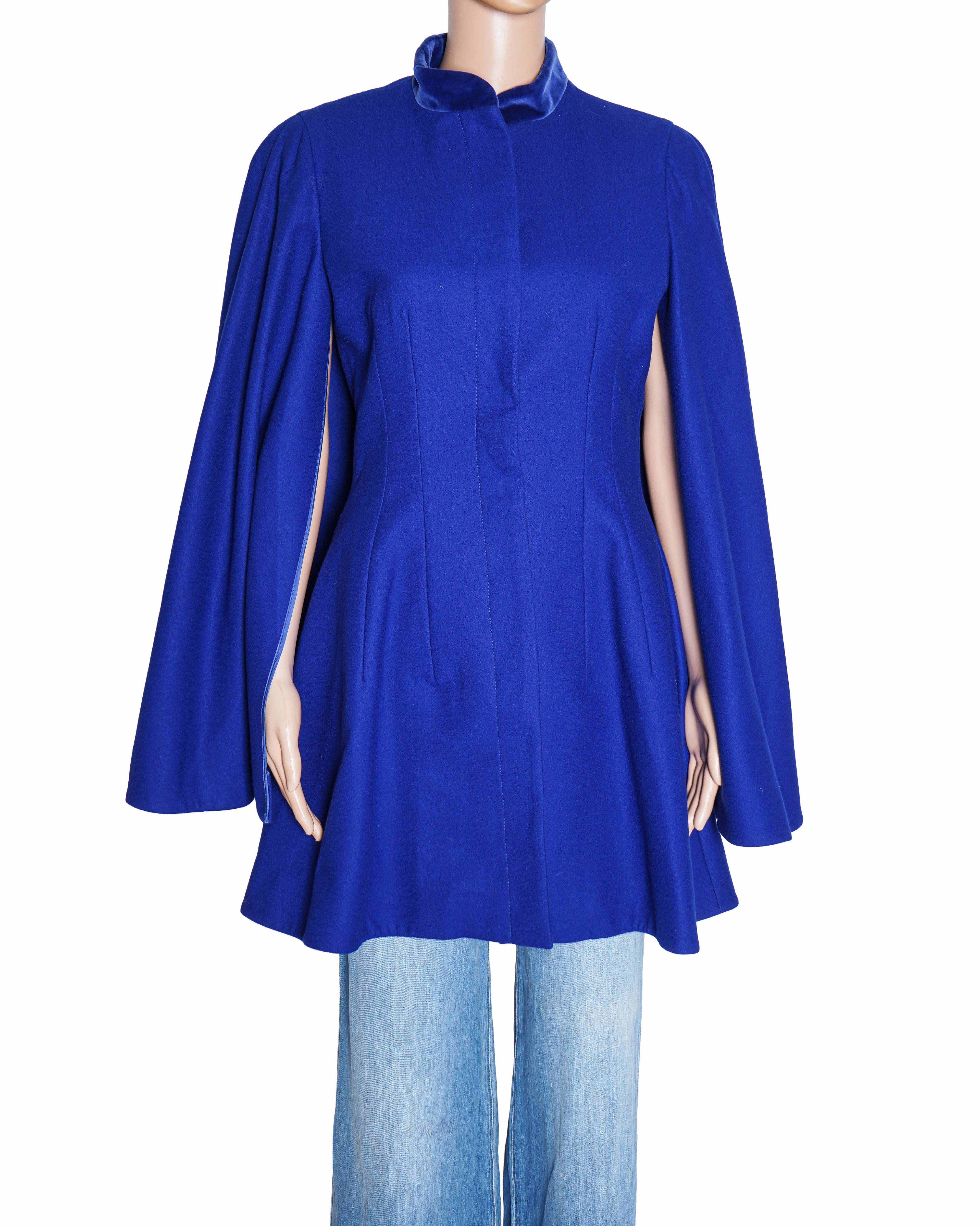 Alexander McQueen Velvet Jacket In Electric Blue