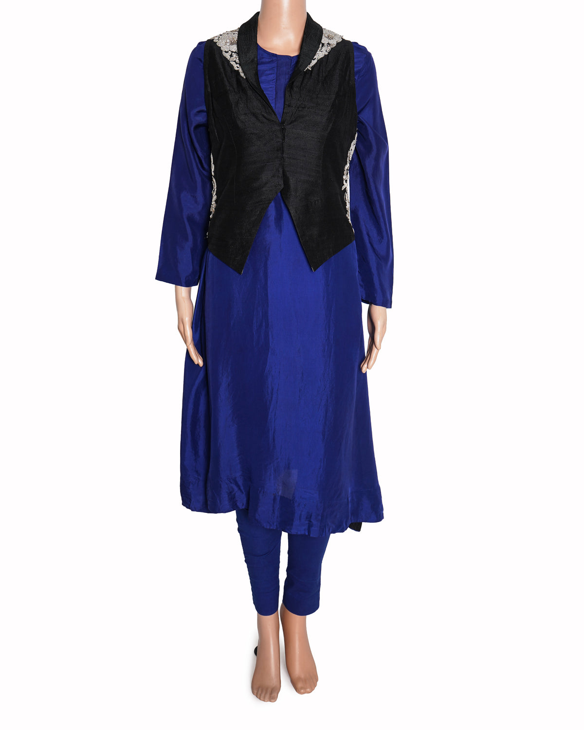 Anamika Khanna Plain Blue Kurta & Pants and bandi
