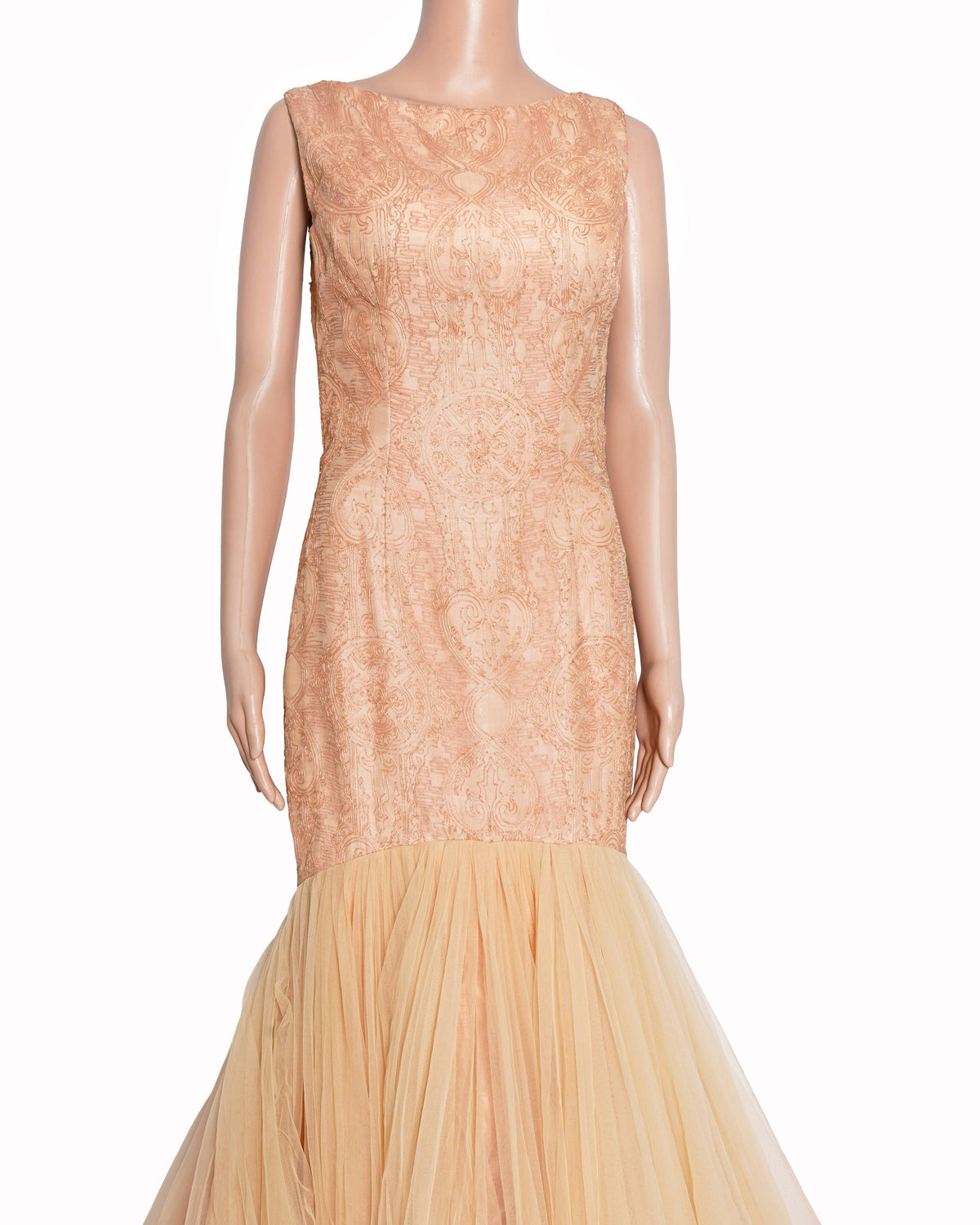 New Shantanu & Nikhil  tulle beige mermaid gown