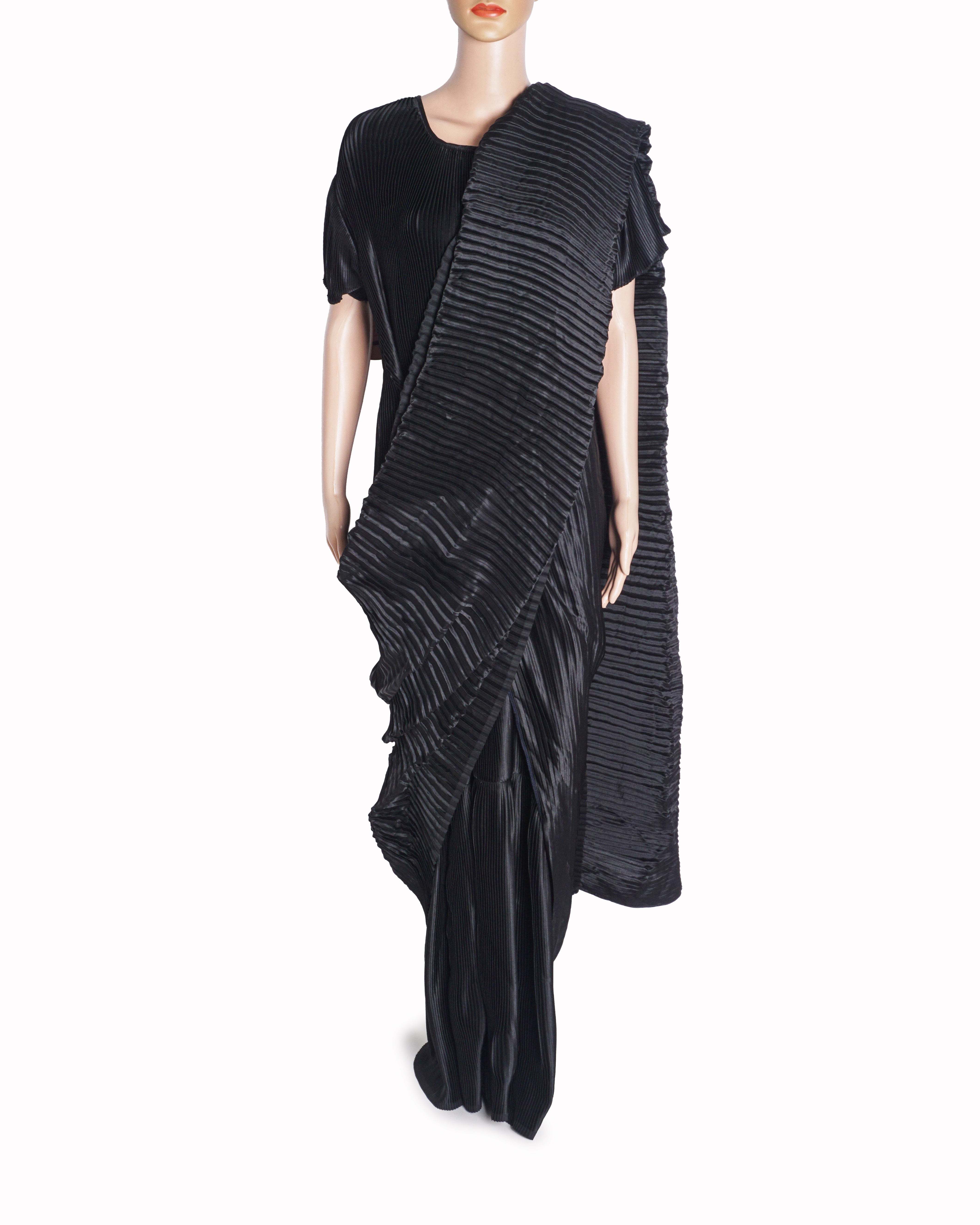 Tasuvure Black Micro-Pleated Pre-Stitched Draped Saree