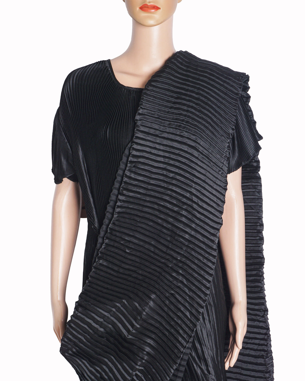 Tasuvure Black Micro-Pleated Pre-Stitched Draped Saree