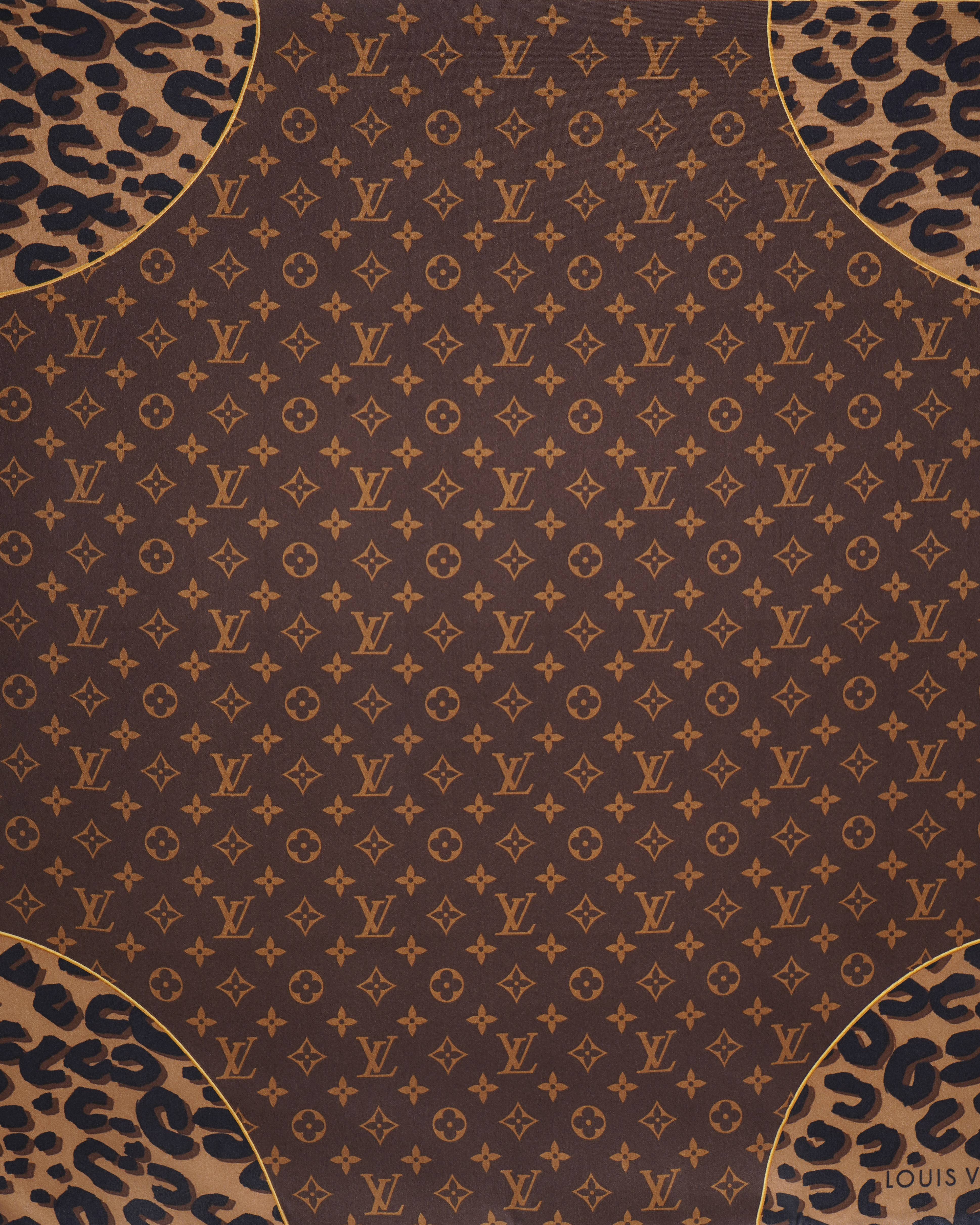 Louis Vuitton Essential scarf