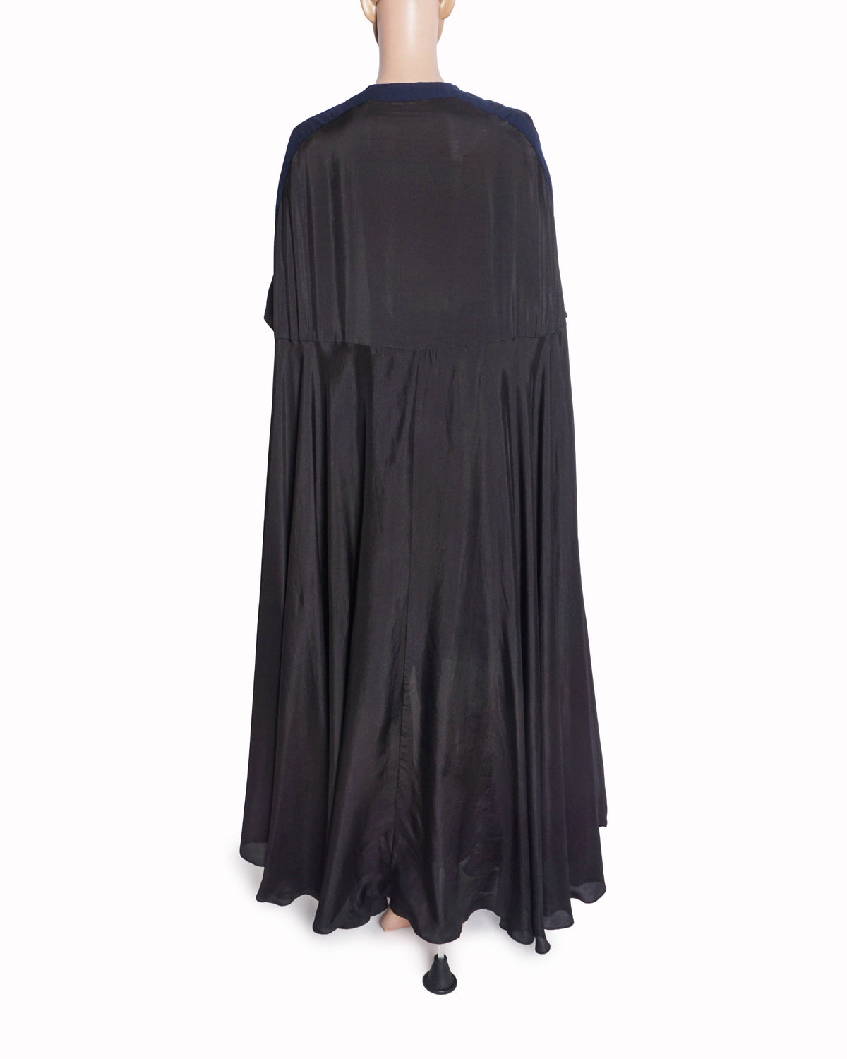 Anamika Khanna Blue & Black Color-Blocked Cape