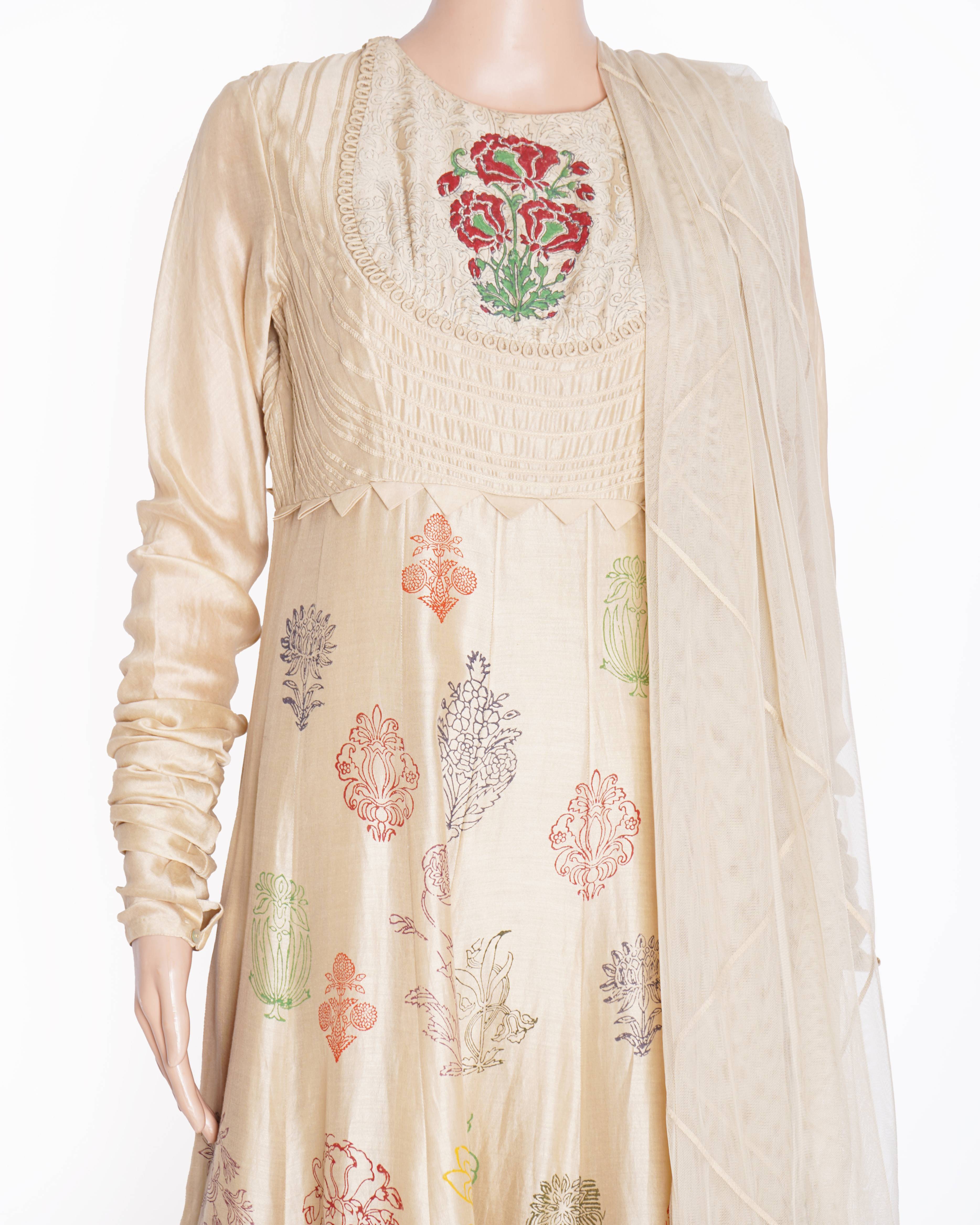 Rohit Bal Floral Embroidered Set Of 3 In Beige
