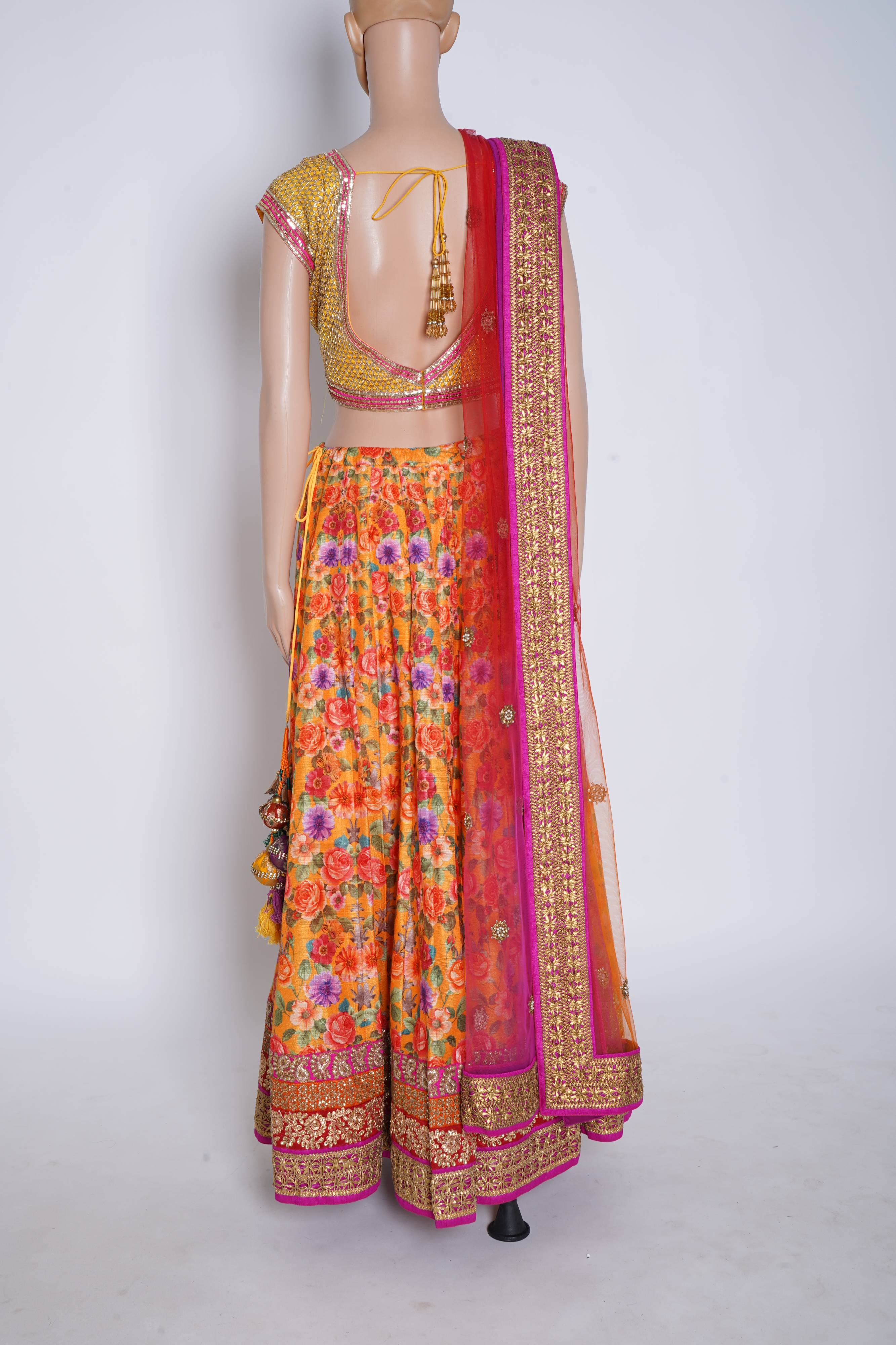 Gopi Vaid 
Floral print lehanga set of 2