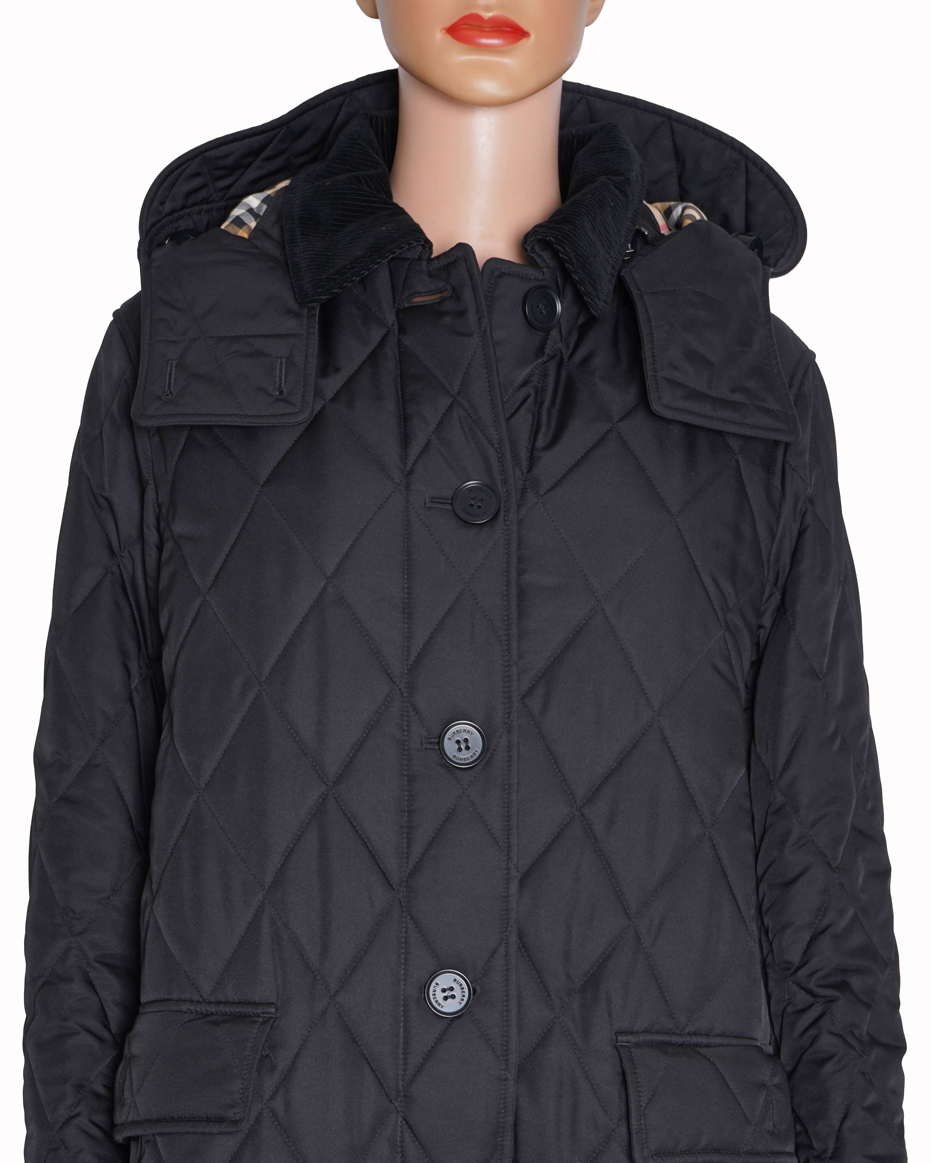 Burberry Women's Quilted Outer Jacket In Black with detachable cap