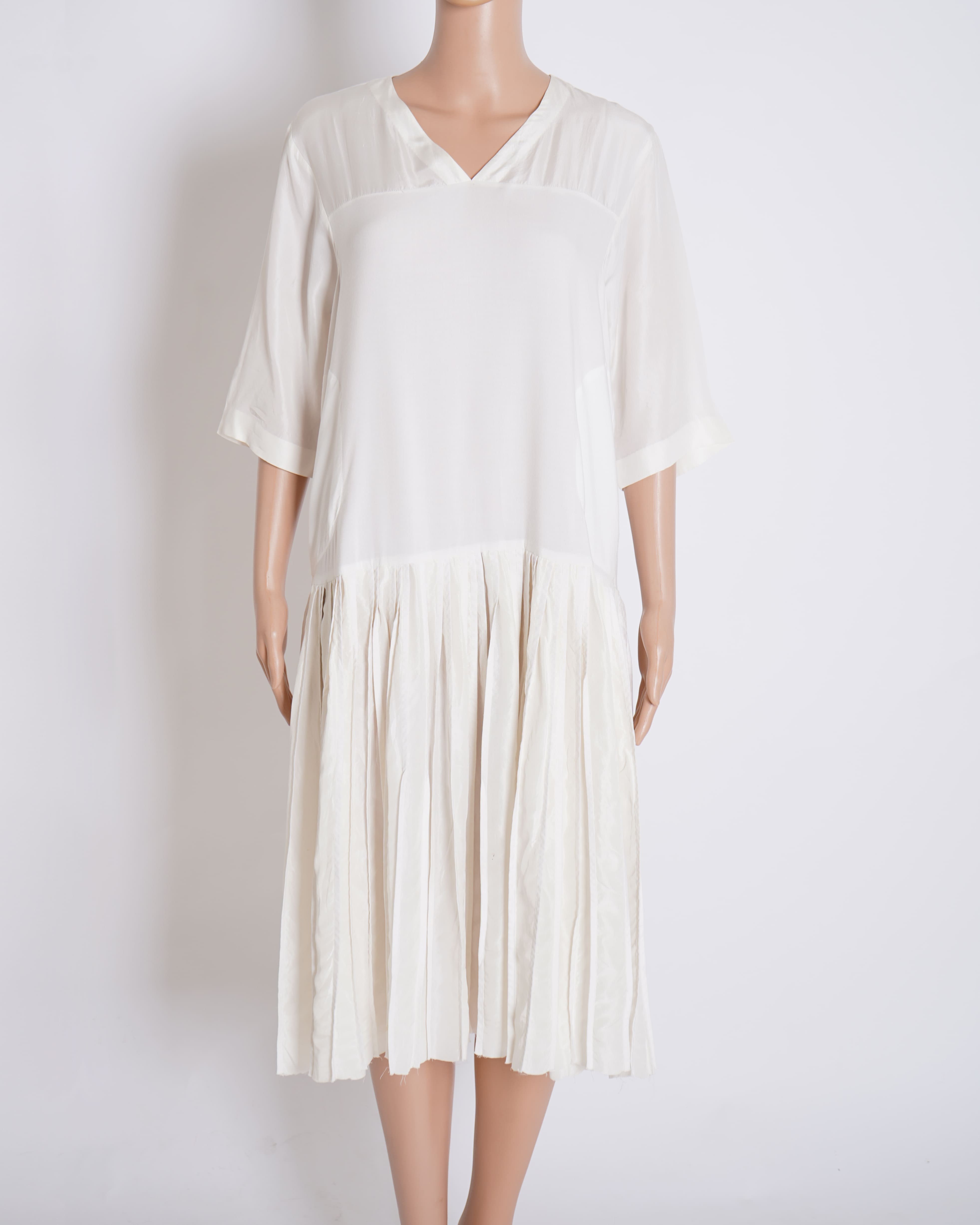 Bodice Pleated Dress In White