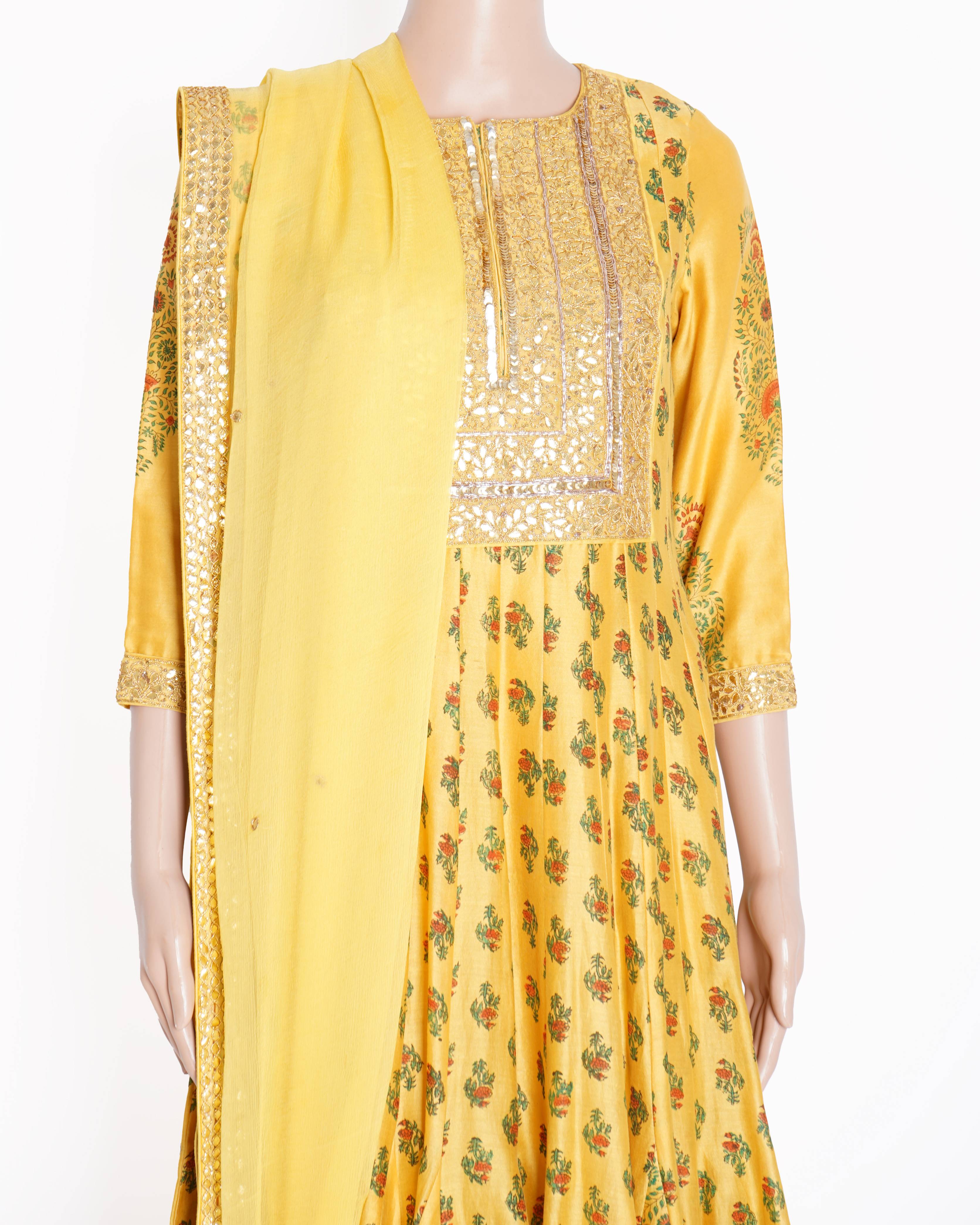 Punit Balana Anarkali set in yellow (Set Of Two)
