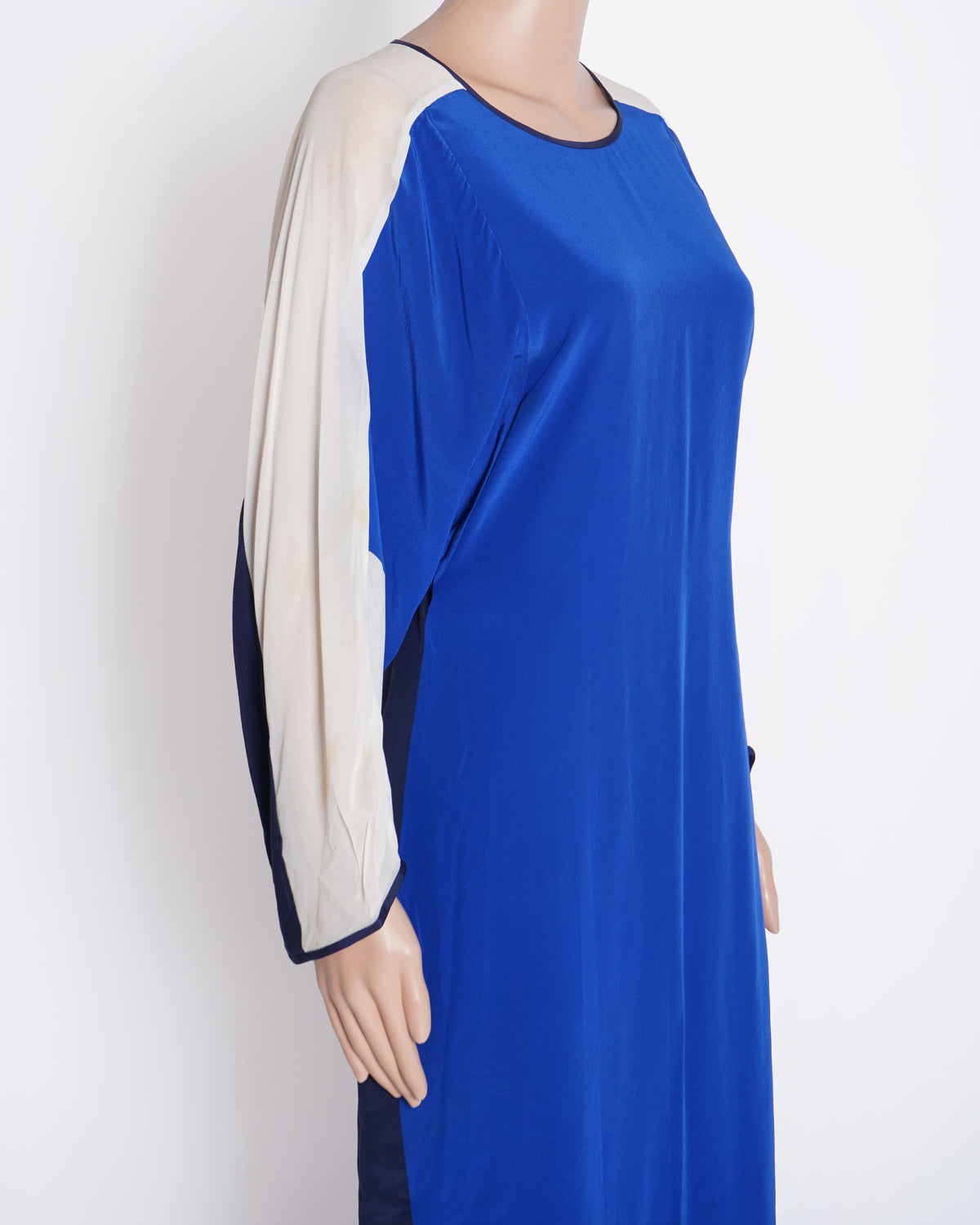 BCBGMAXAZRIA Dolman Sleeve Dress In Blue