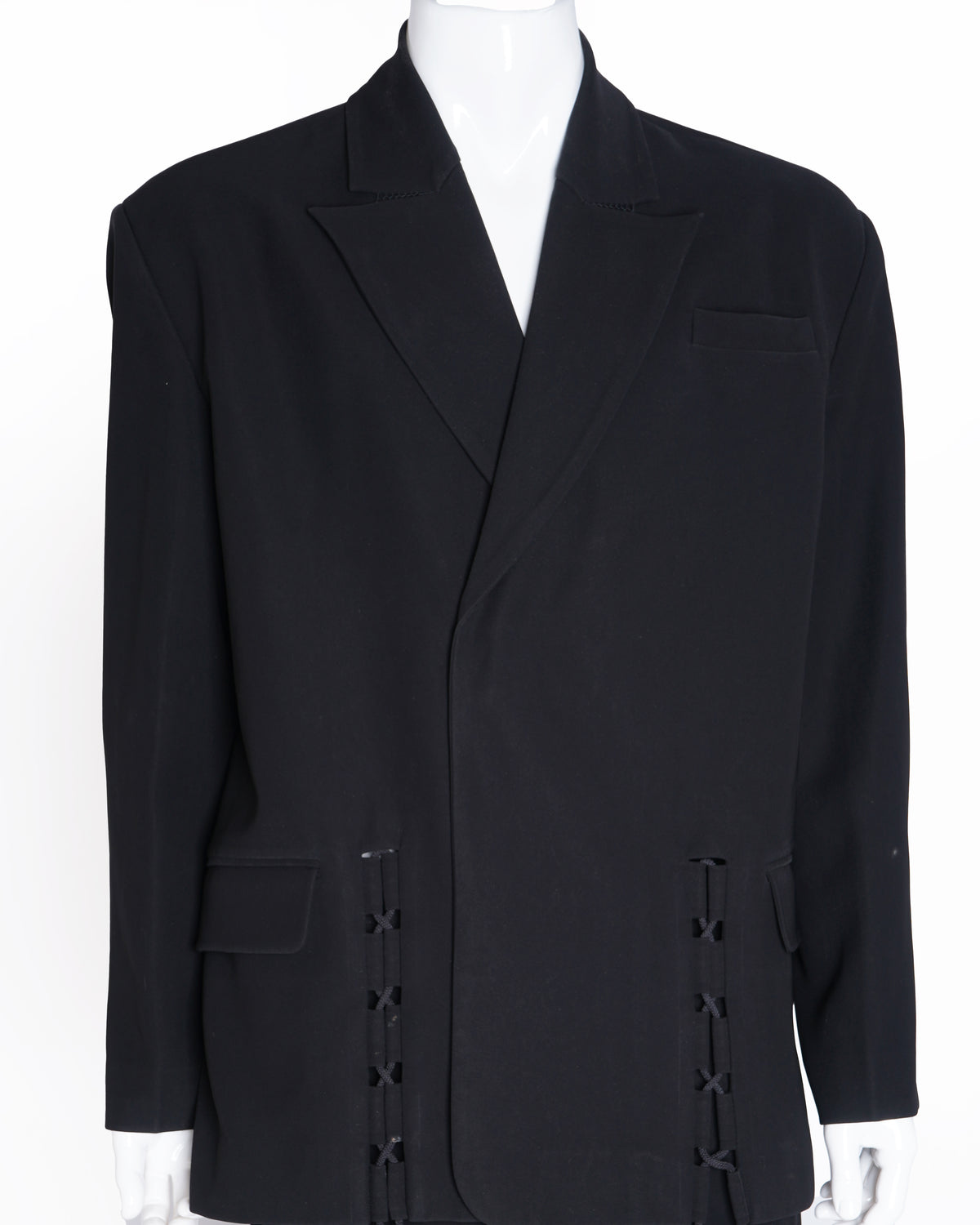 Kanika Goyal Label Plain 
Black blazer Set of 2