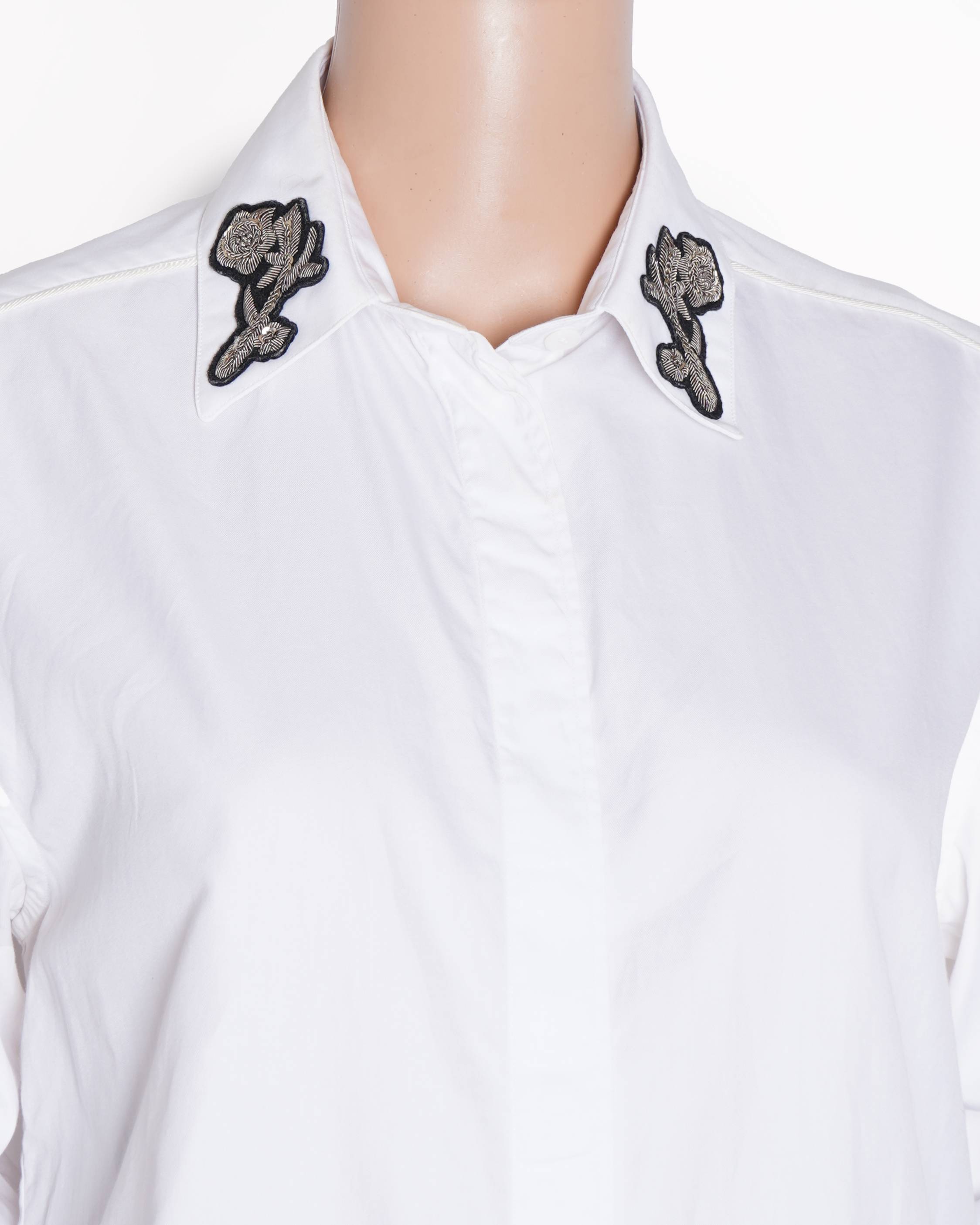Burberry Women logo embroidered metallic patch white shirt