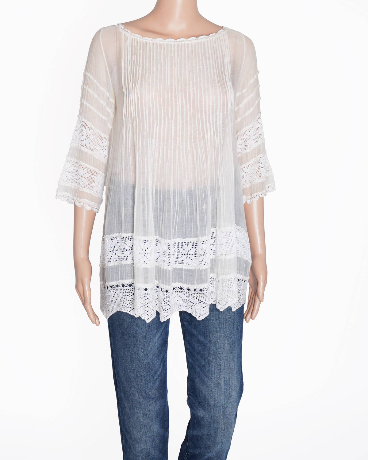 Pero Lace Top In White