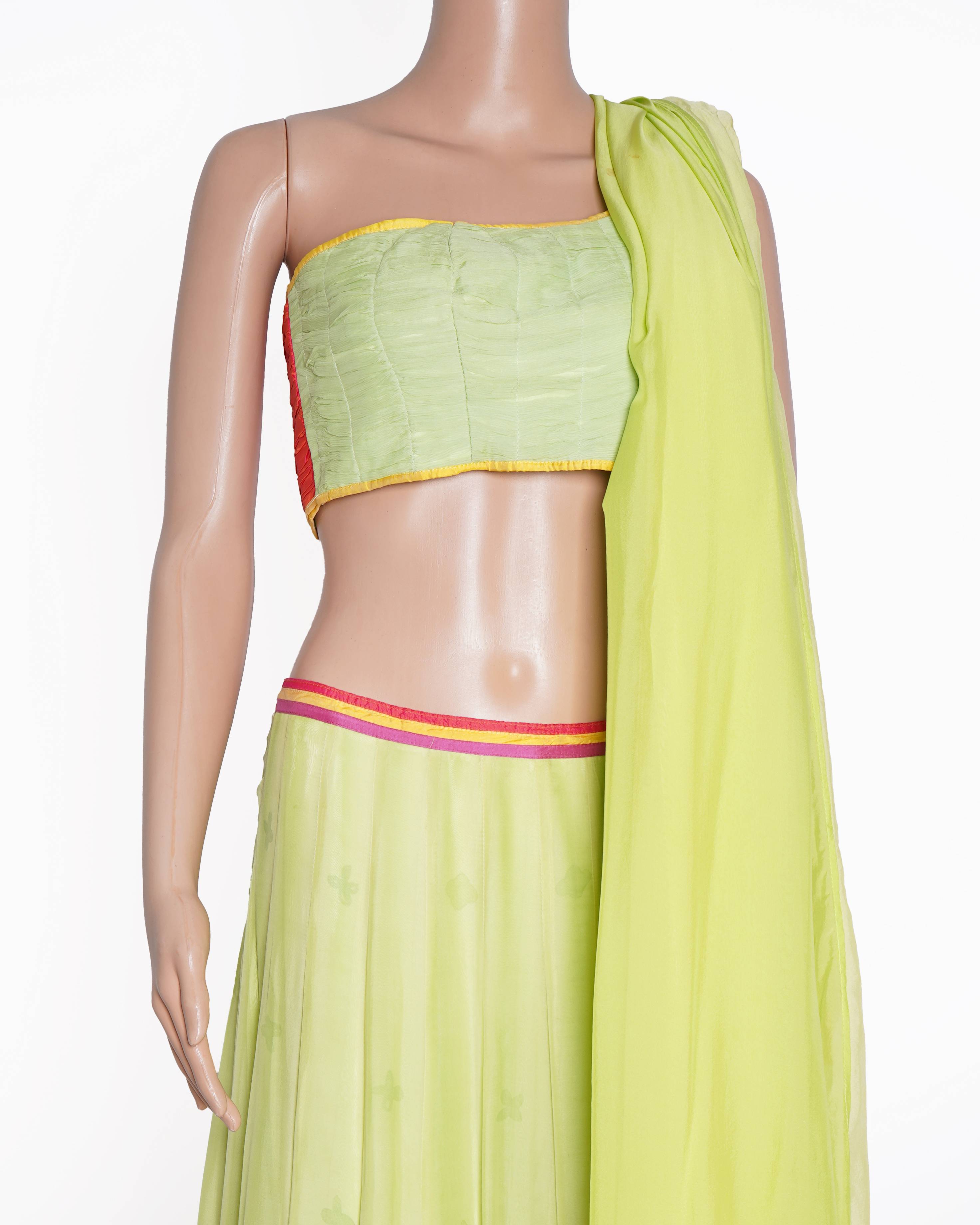 Mahek Mirpuri Floral lehenga set