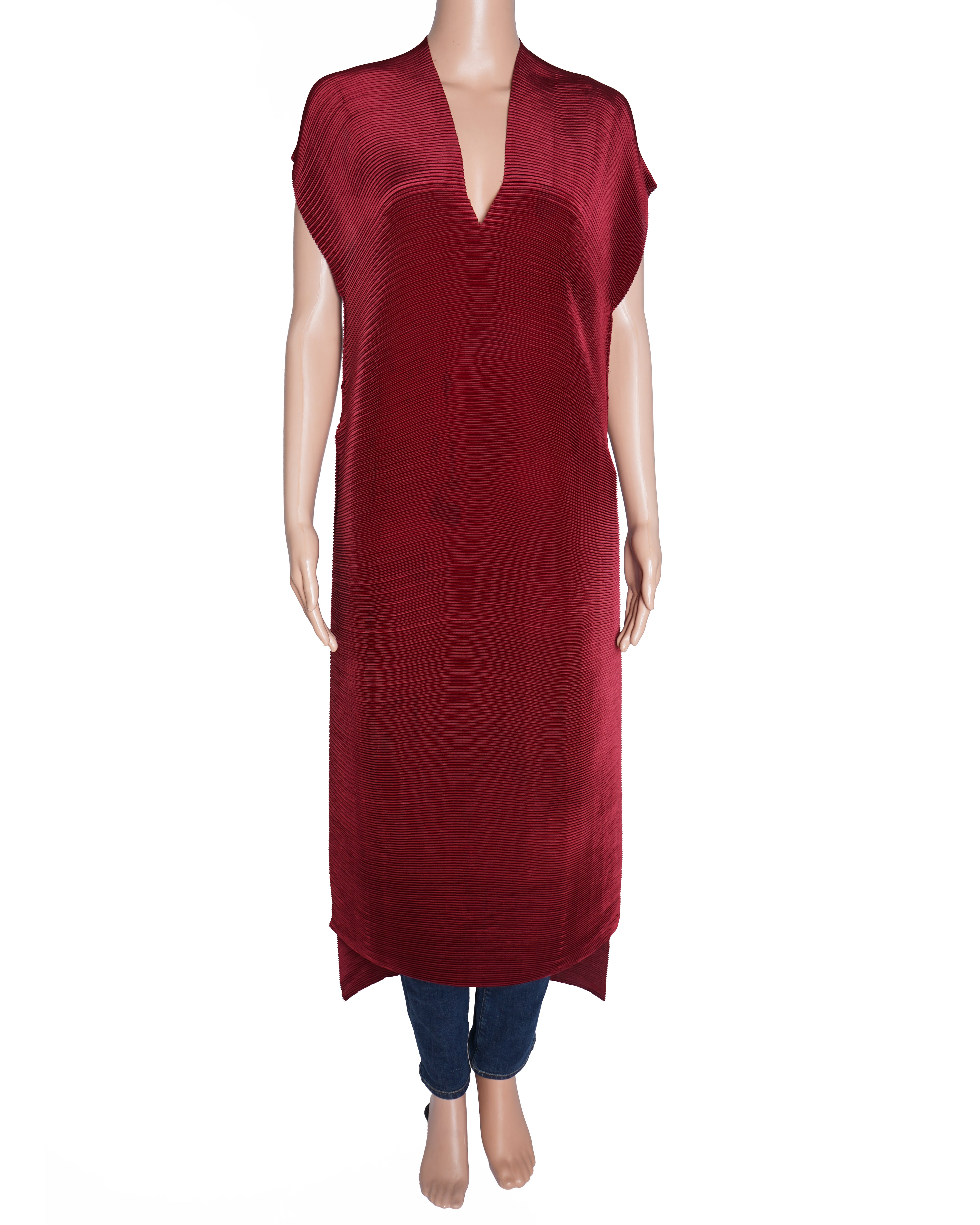 Payal khandwala pleated dress In maroon