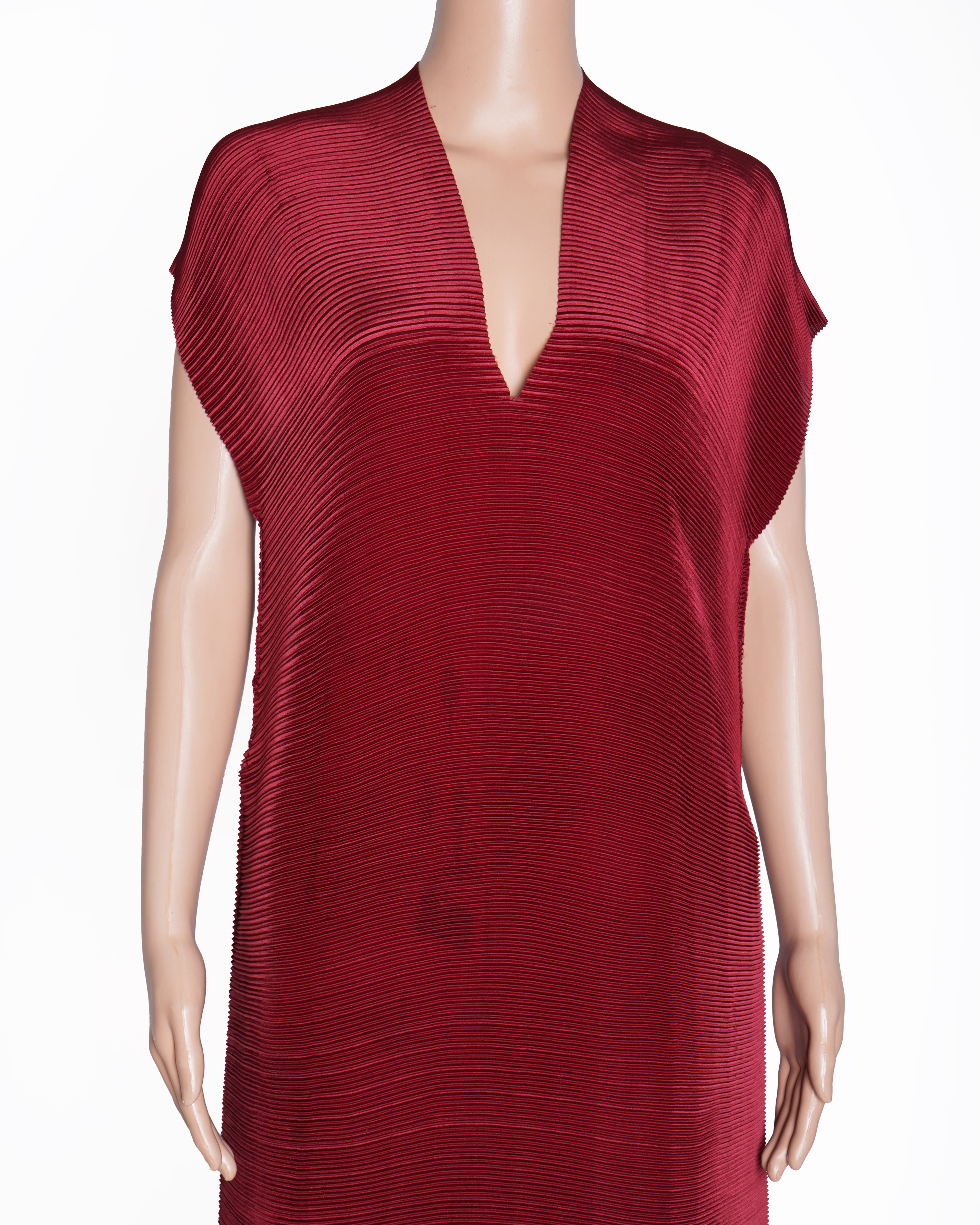 Payal khandwala pleated dress In maroon