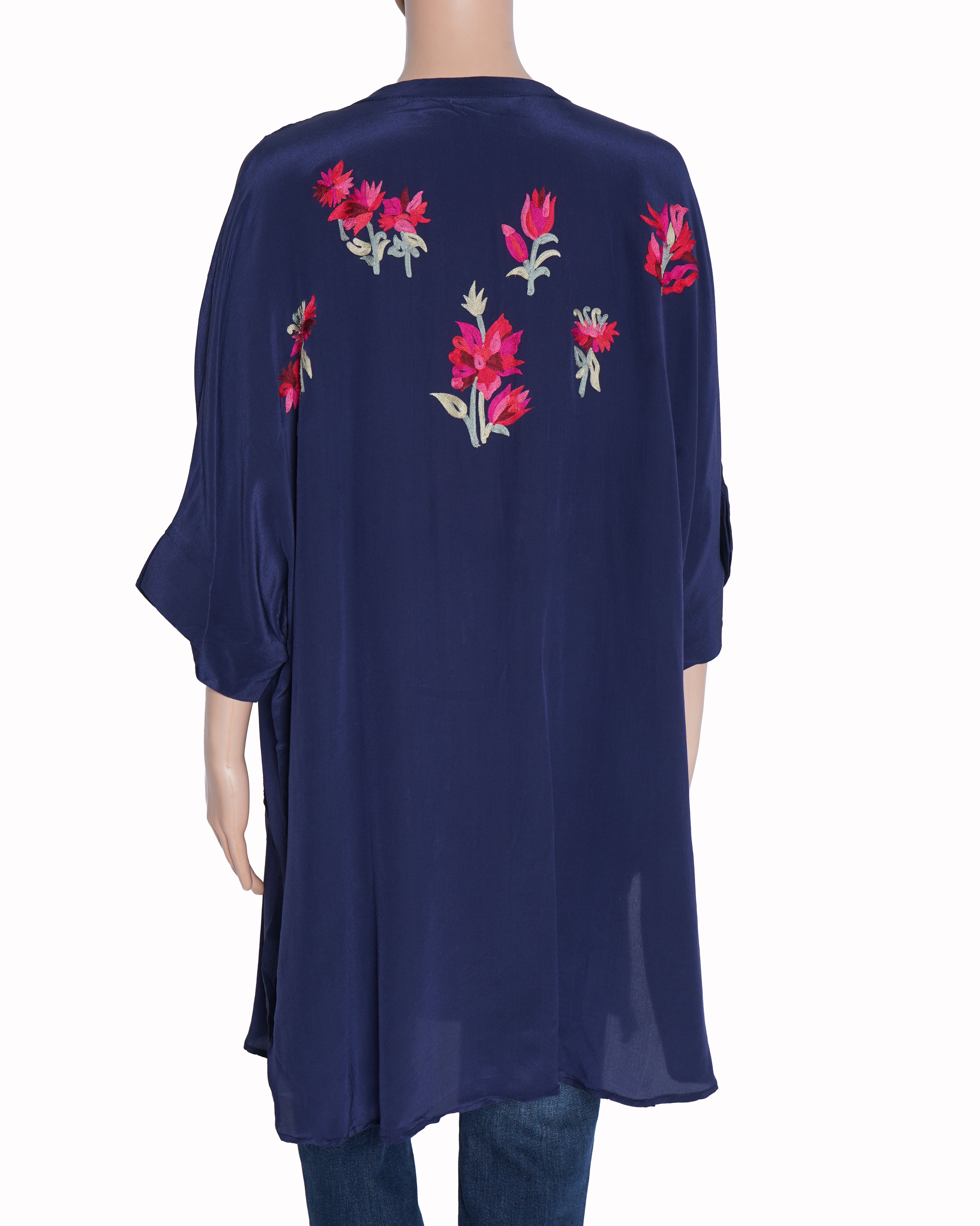 Ranna gill short floral embroided kurta