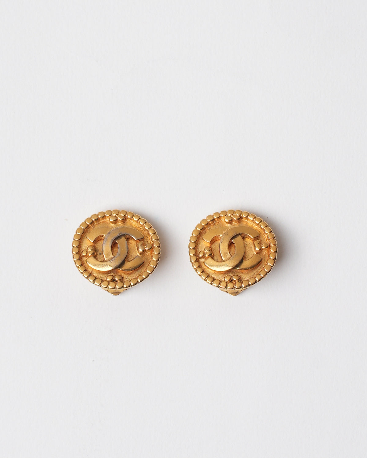 Vintage Chanel 1996 Gold Plated Earring