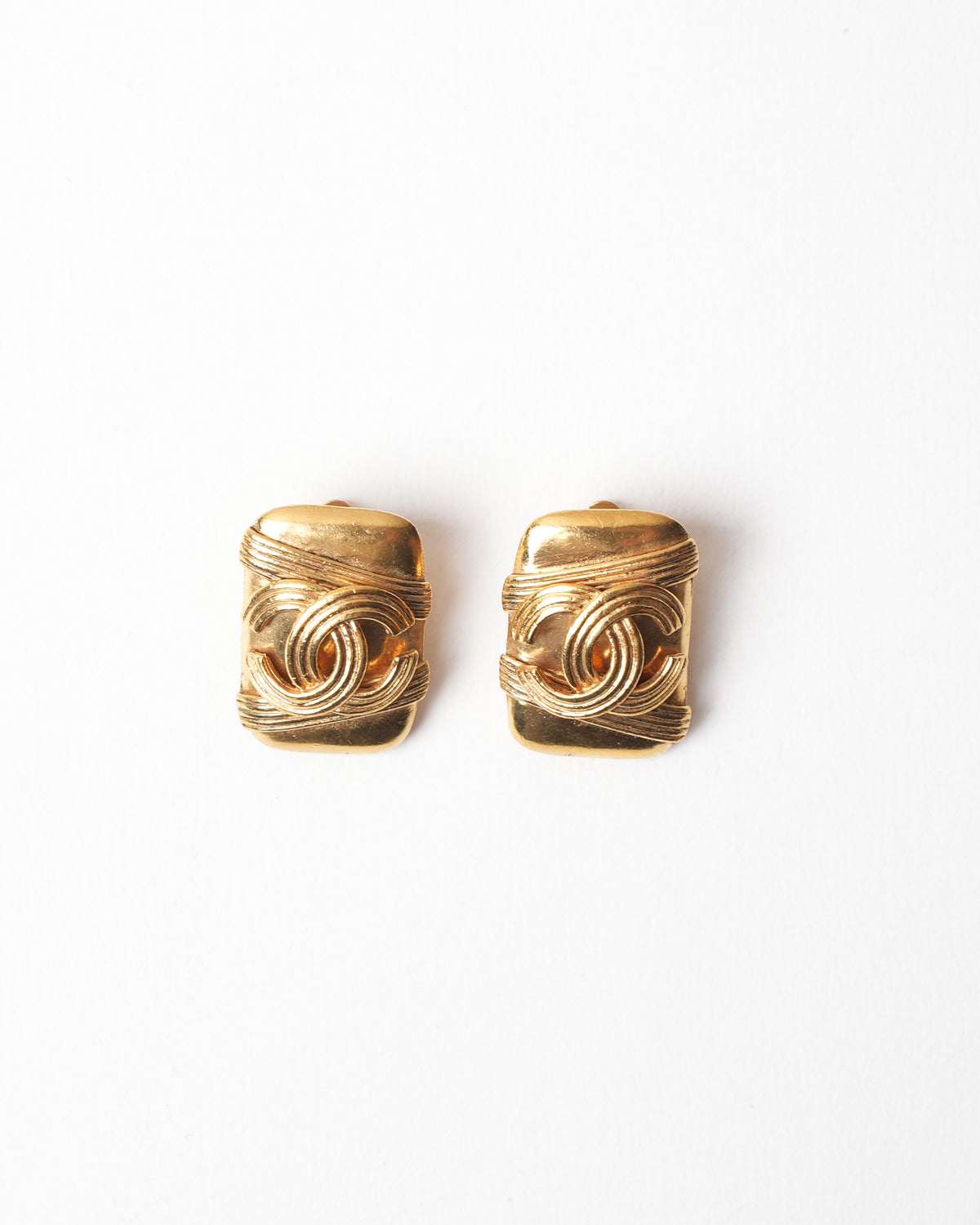 Vintage Chanel Gold Plated since 1994 Earring