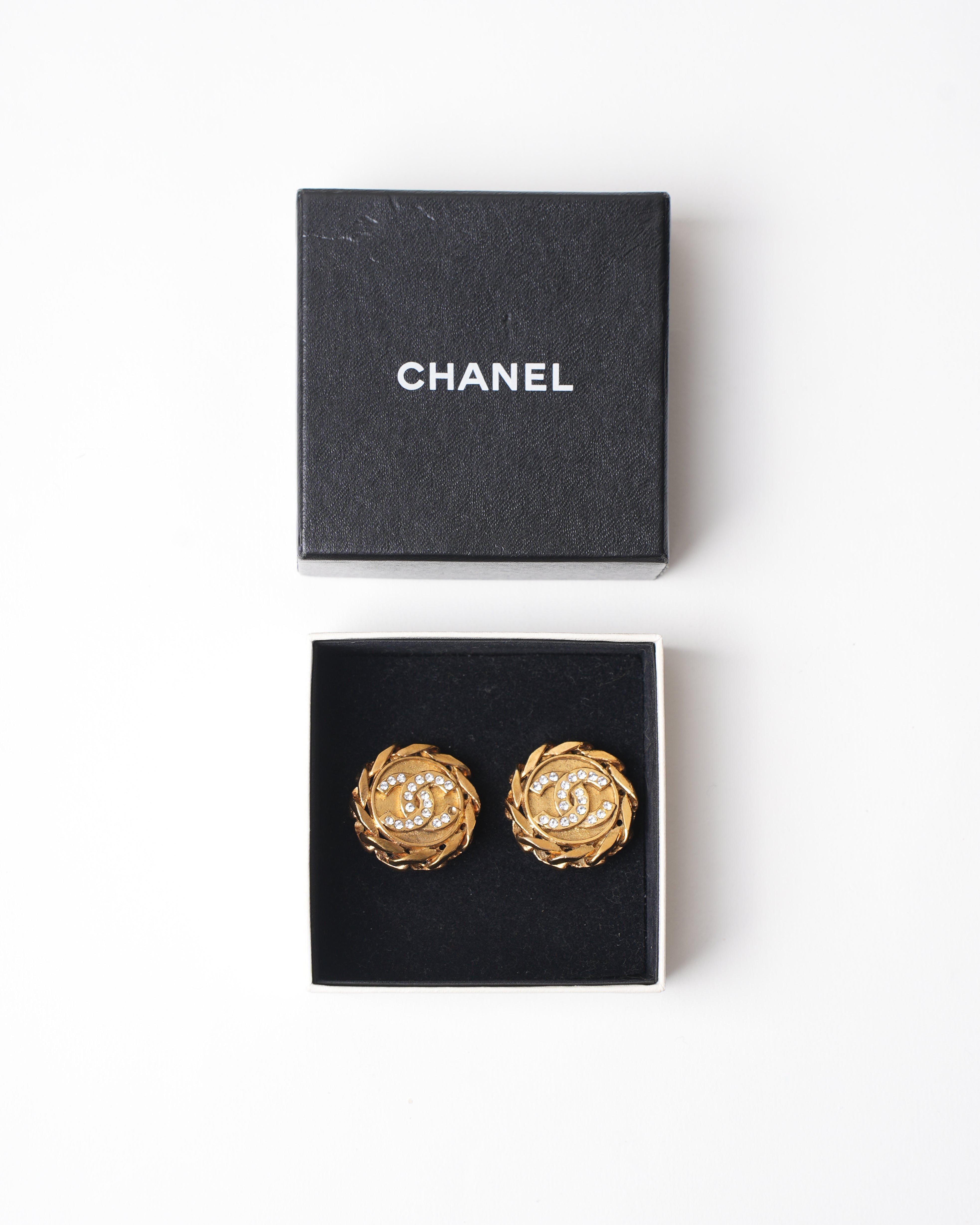 Vintage Chanel Gold Plated since 1990's Earring