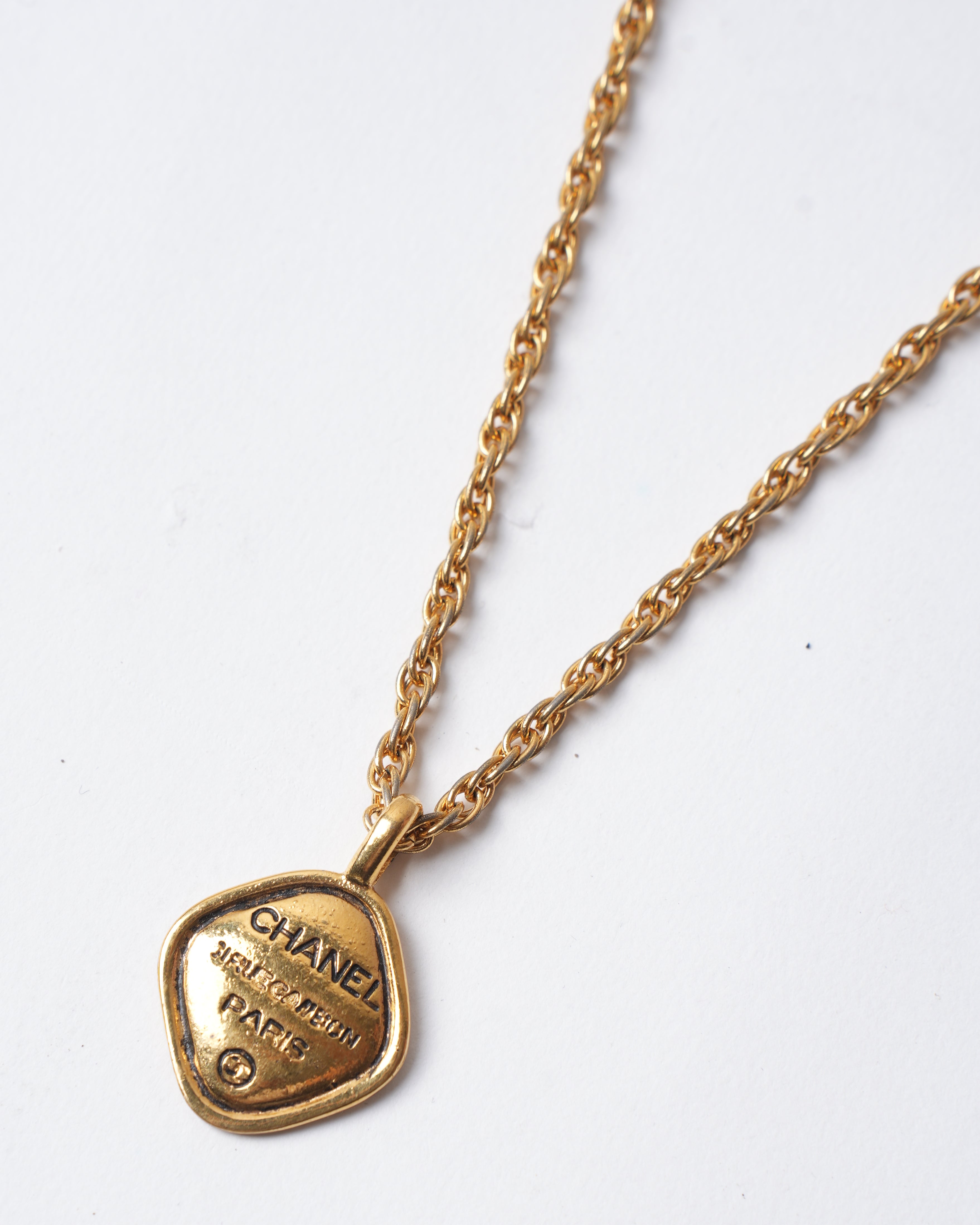 Vintage Chanel 90's Gold Plated Necklace Rue Cambon