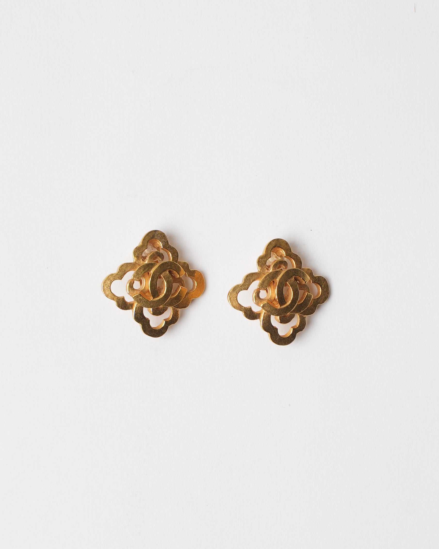 Vintage Chanel Gold Plated Earring