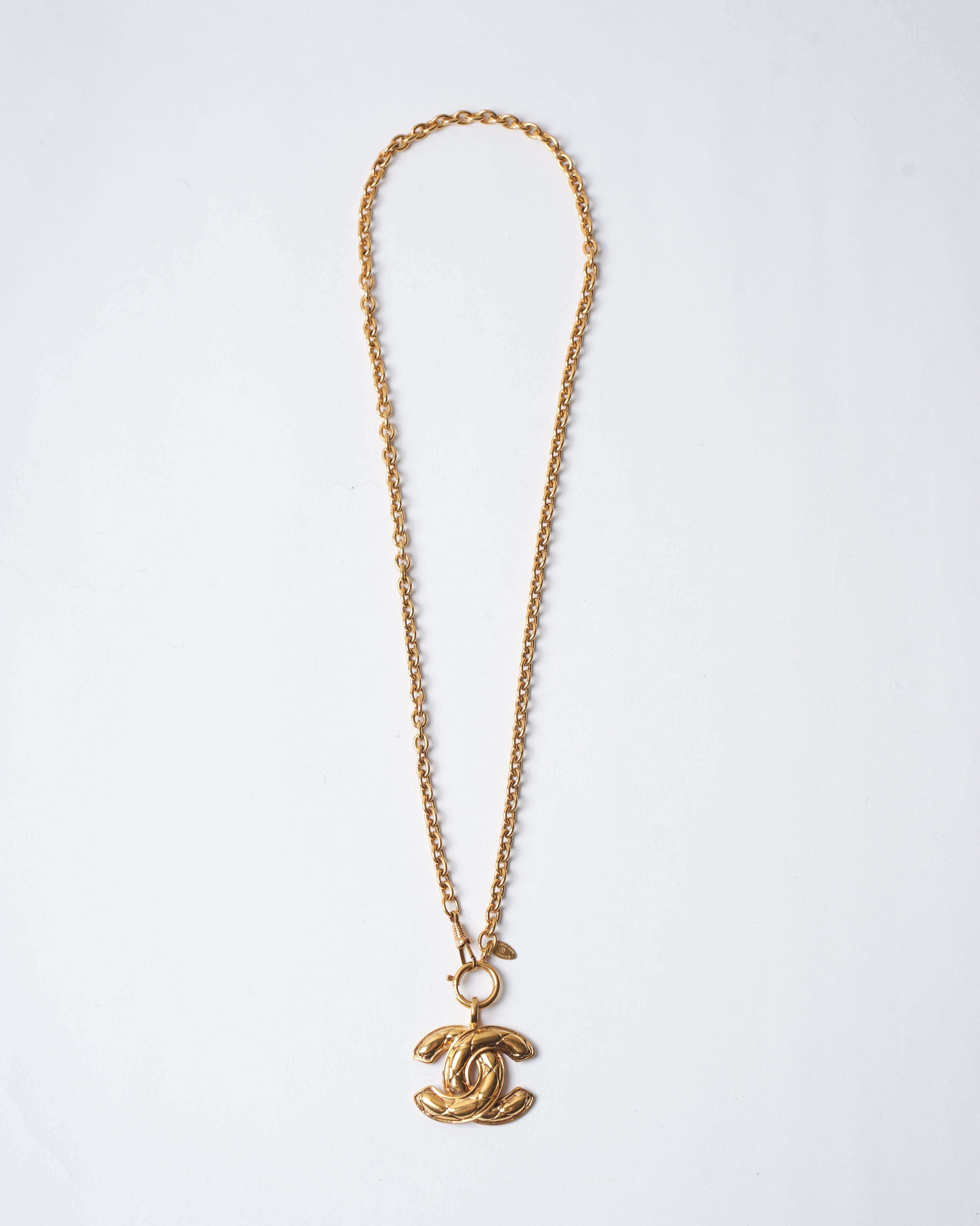 Vintage Chanel 1990 Necklace