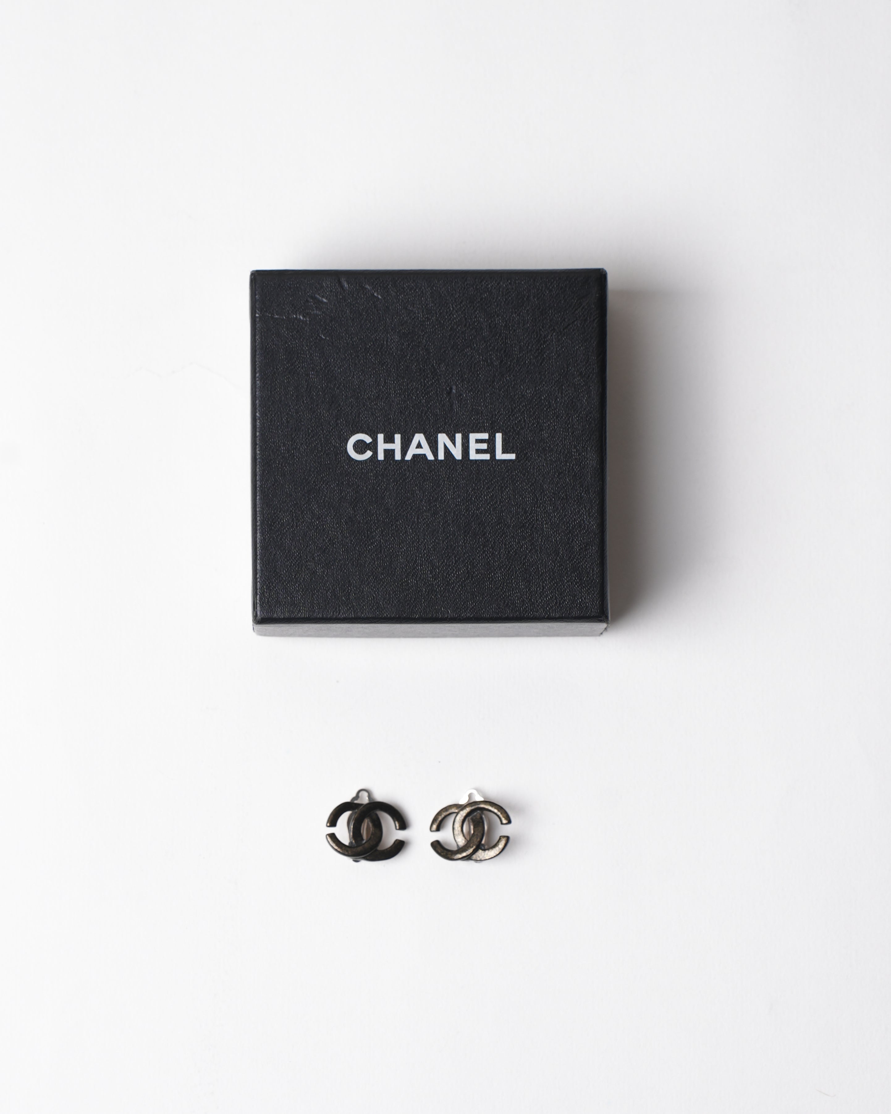 Vintage Chanel Gold Plated Earring