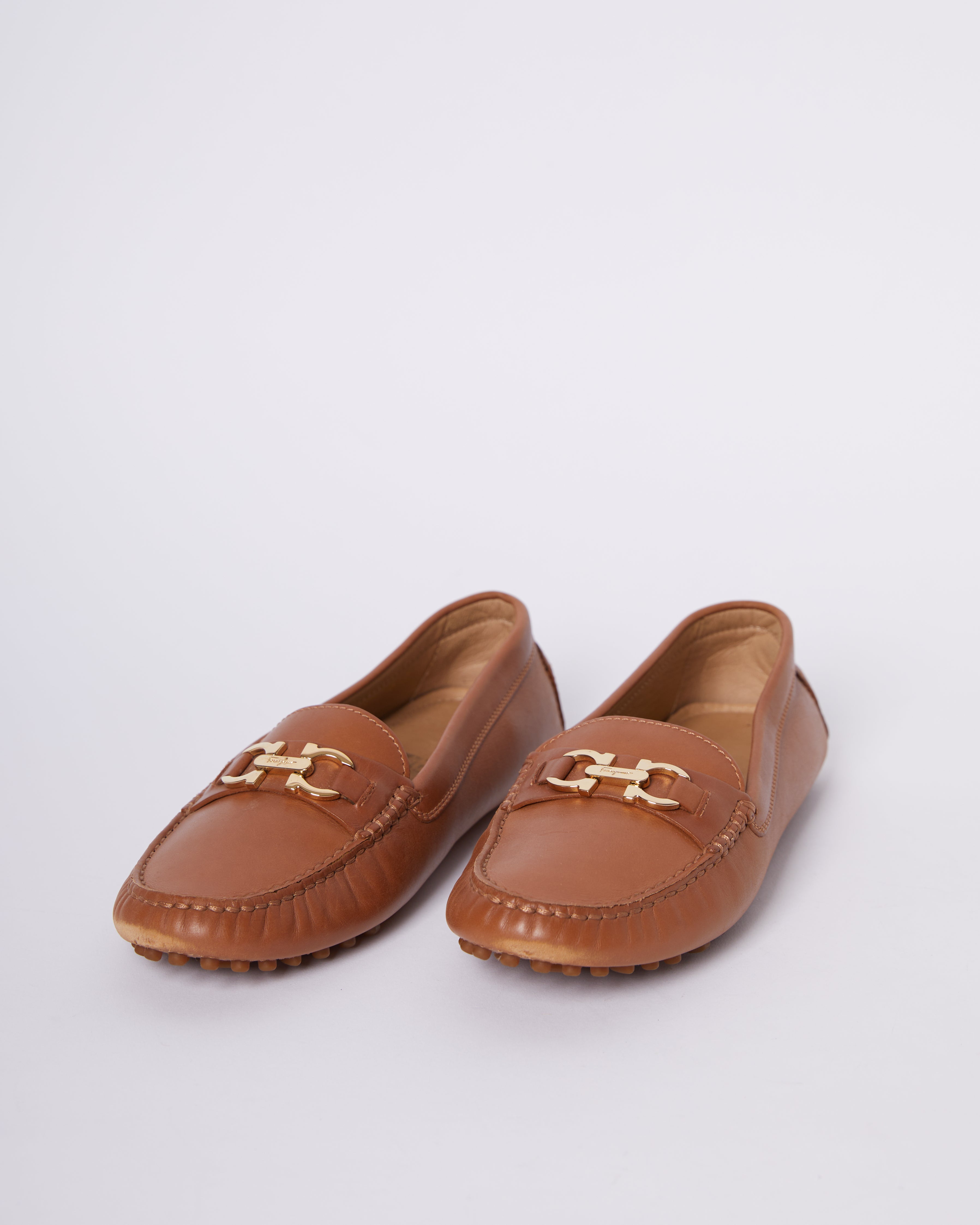 Salvatore Ferragamo Tan Gancini Driver Loafer