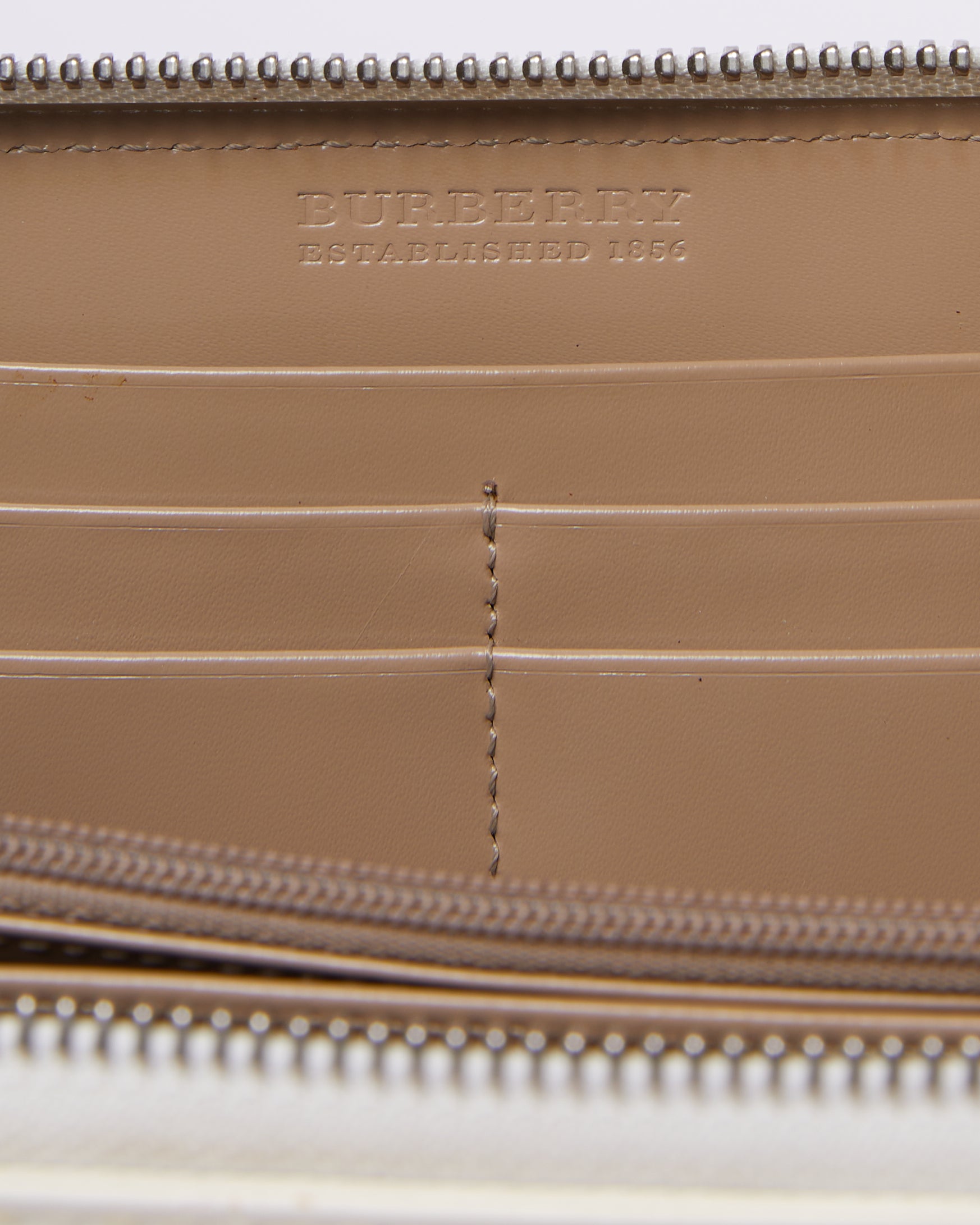 New Burberry Nova Checkered Wallet