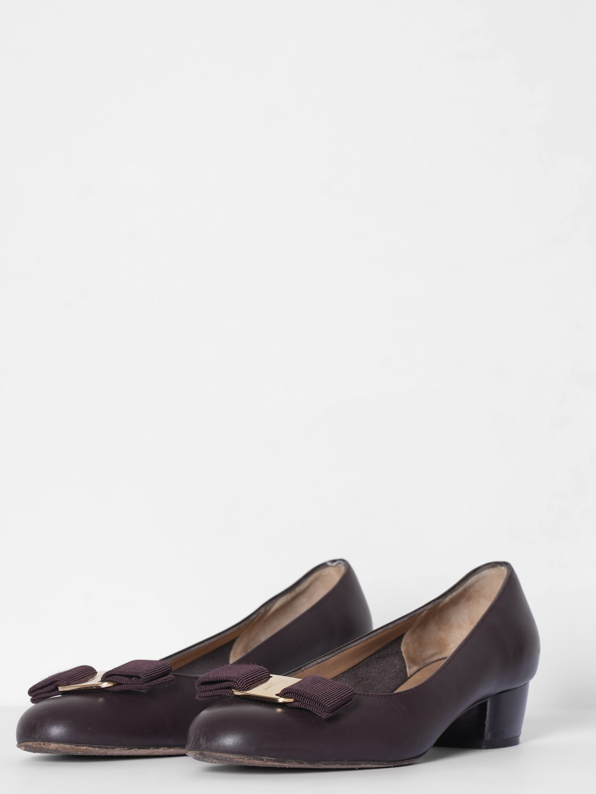 Salvatore ferragamo Vara Bow Pumps