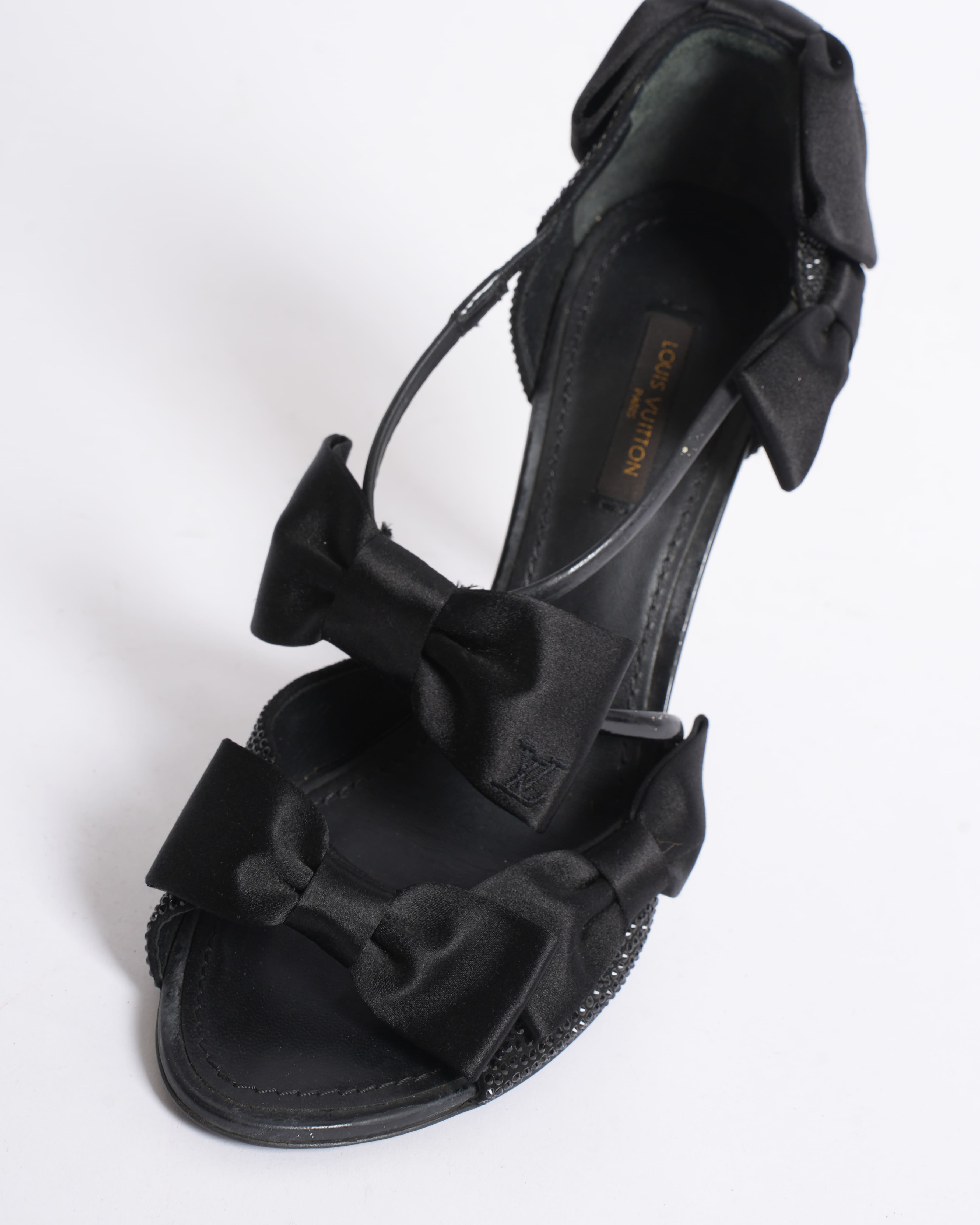 Louis Vuitton double satin bow heels