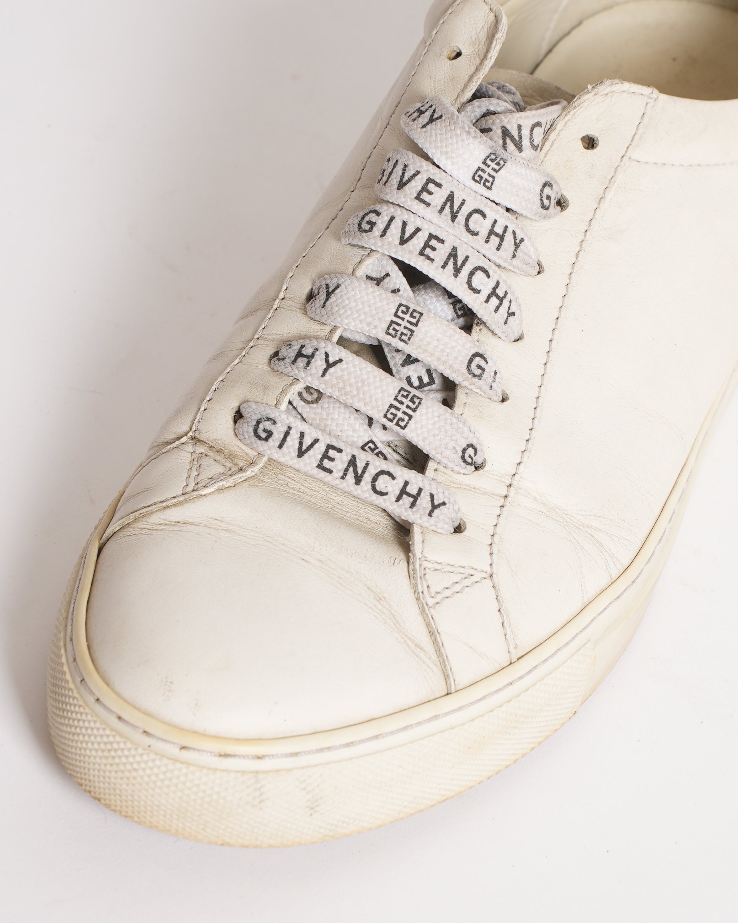 Givency White shoes