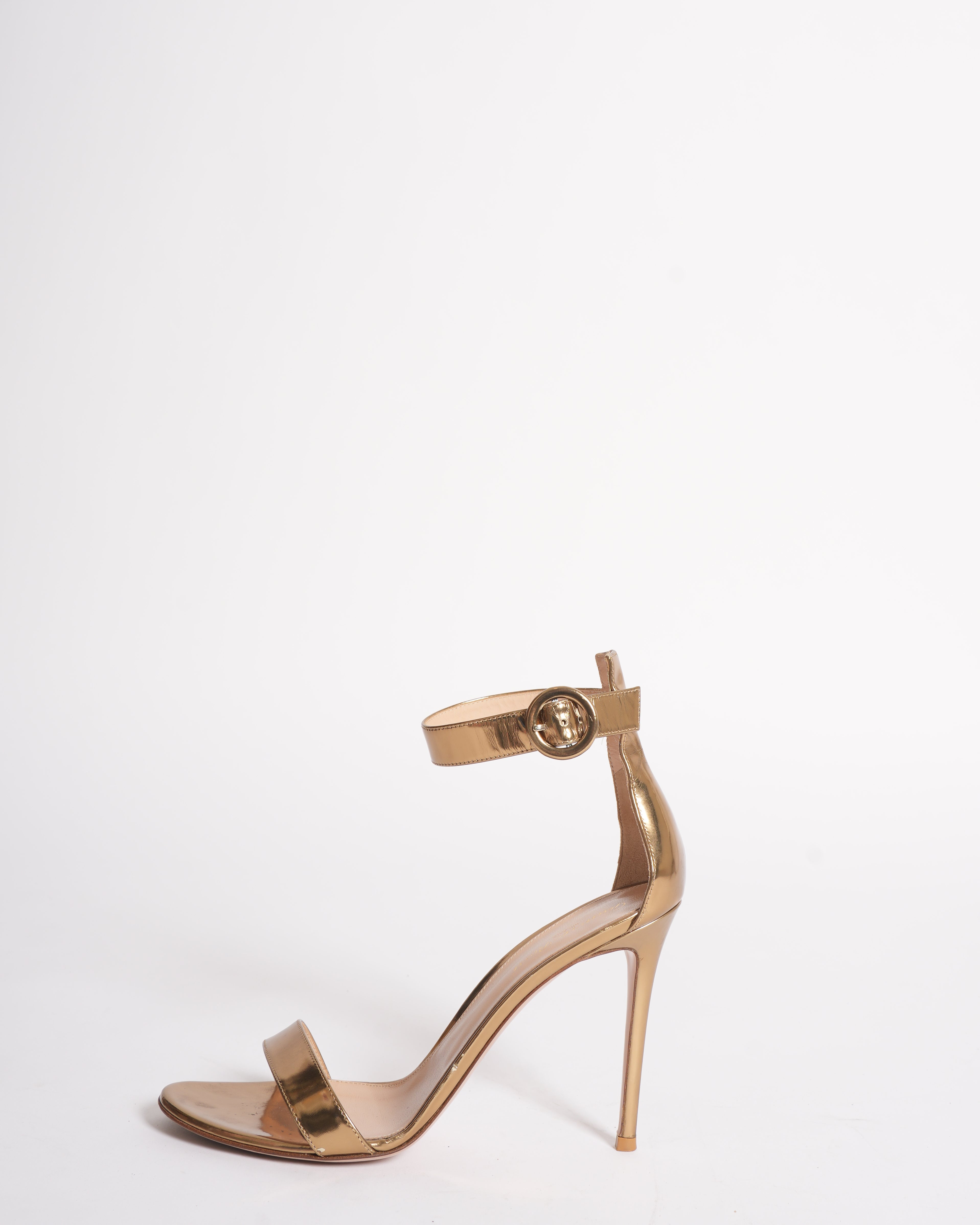 Gianvito rossi Gold Heels