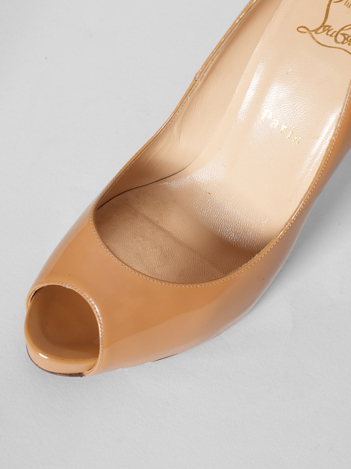 Christian Louboutin  Pumps Enamel Leather Brown