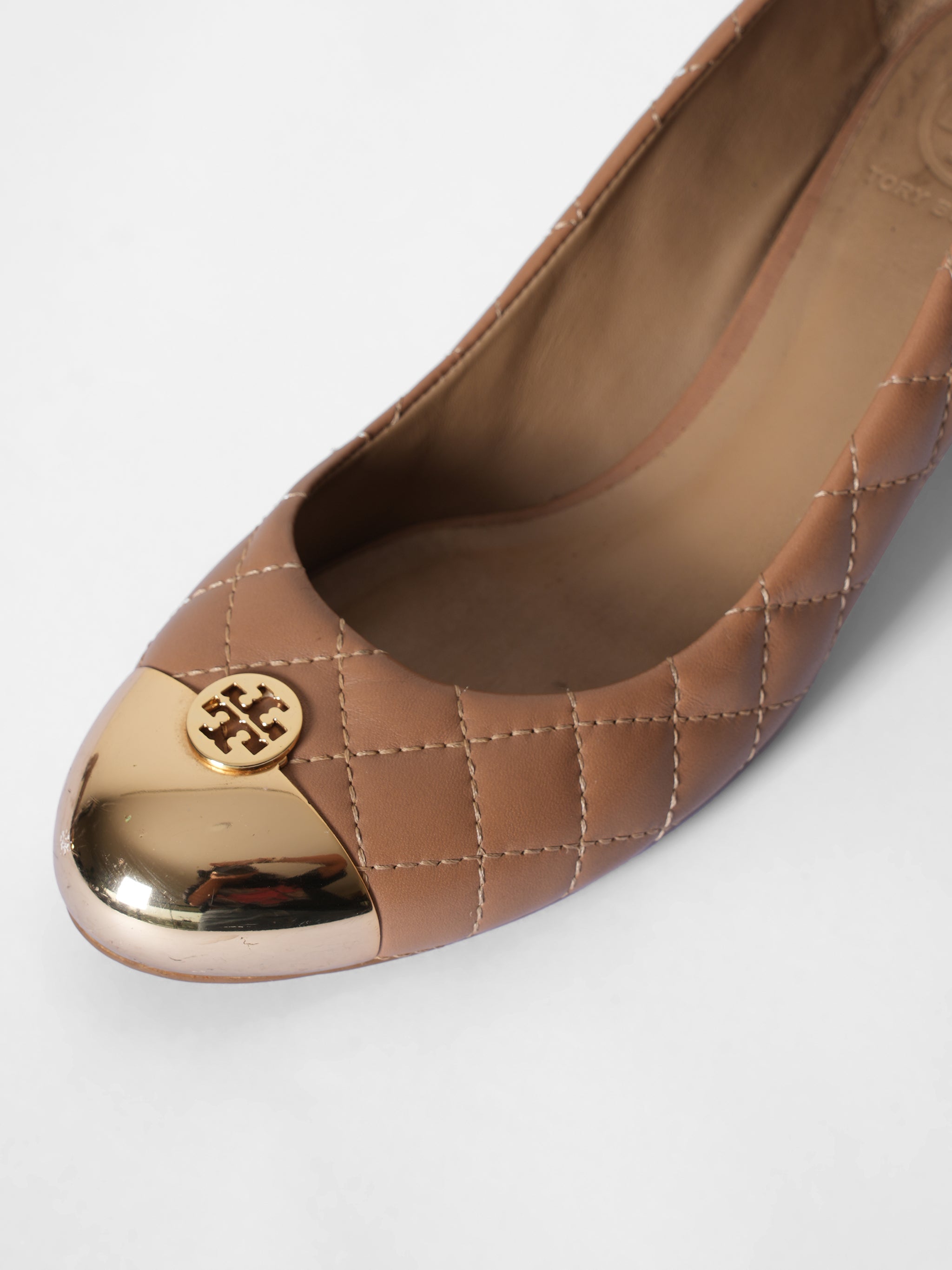 Tory Burch Beige Quilted Leather Kaitlin Cap Toe Pumps