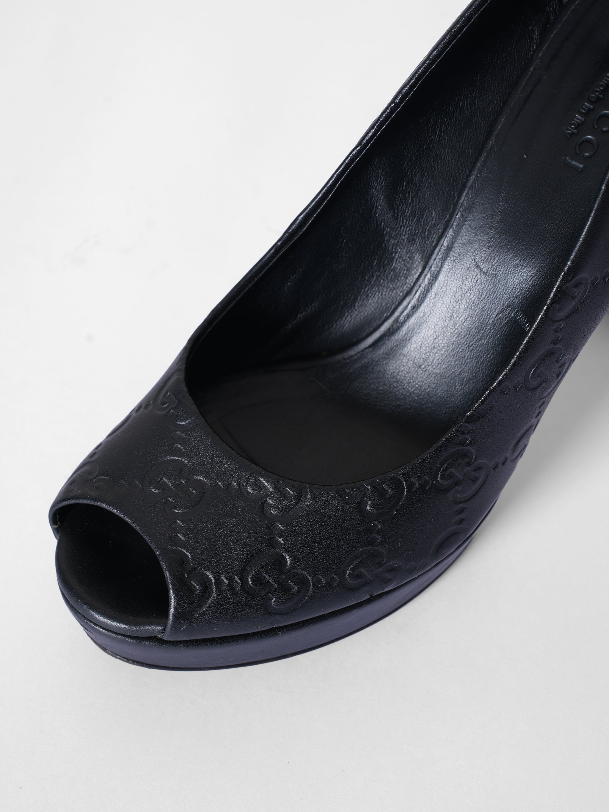 Gucci Black Guccissima Leather Peep Toe Form Pumps