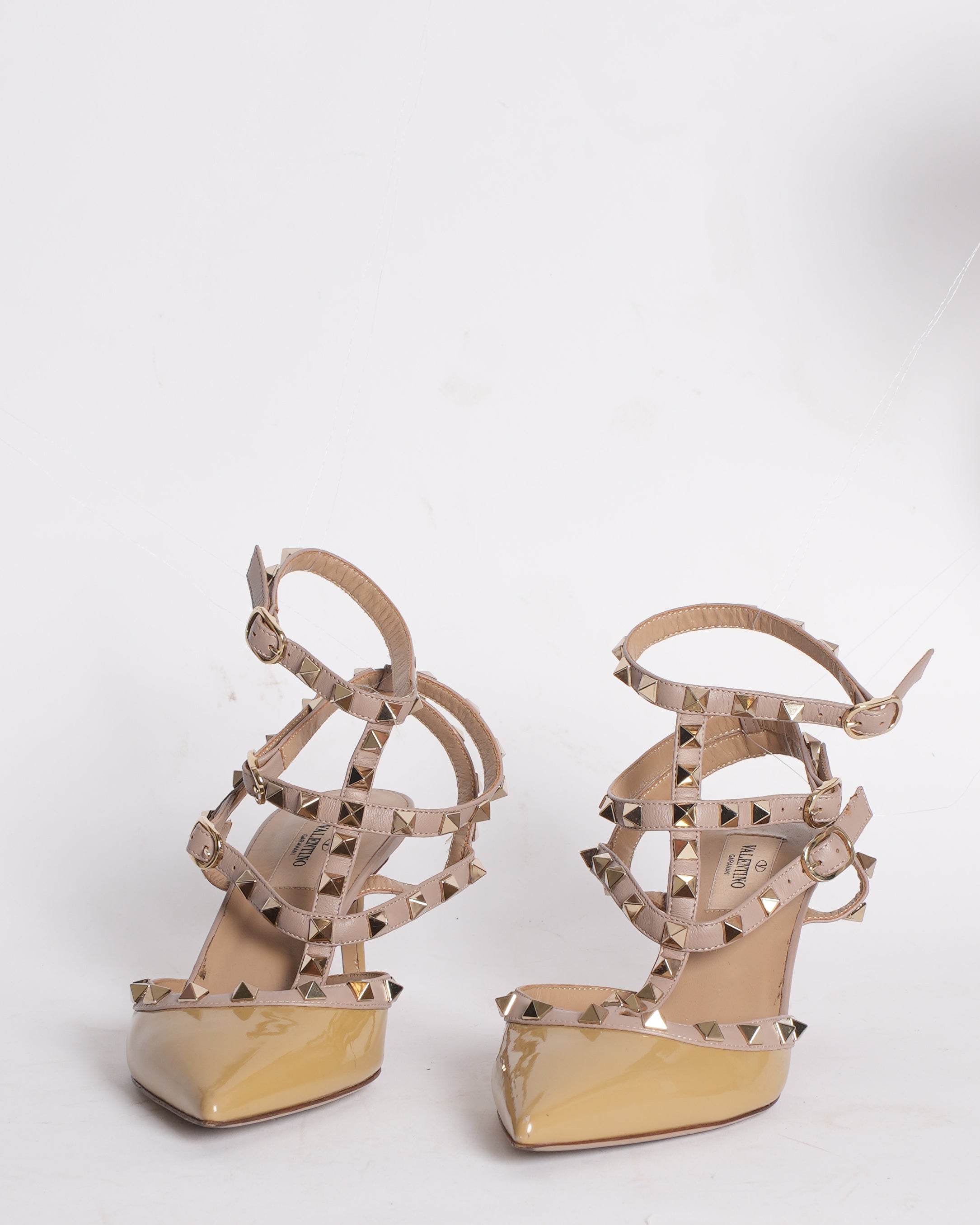 Valentino Rockstud Kitten Heels Pumps