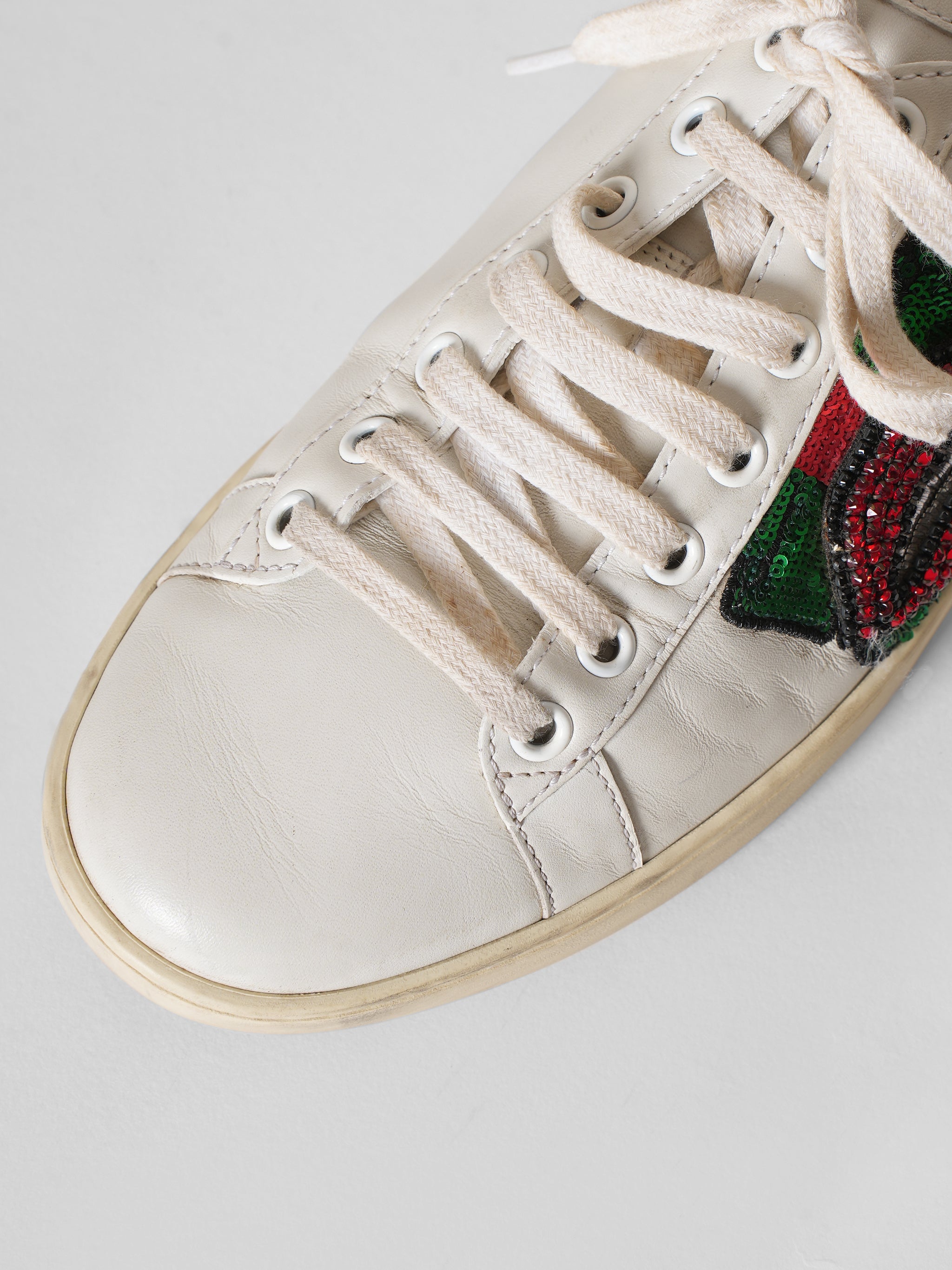 Gucci Lip Embroidered Shoes