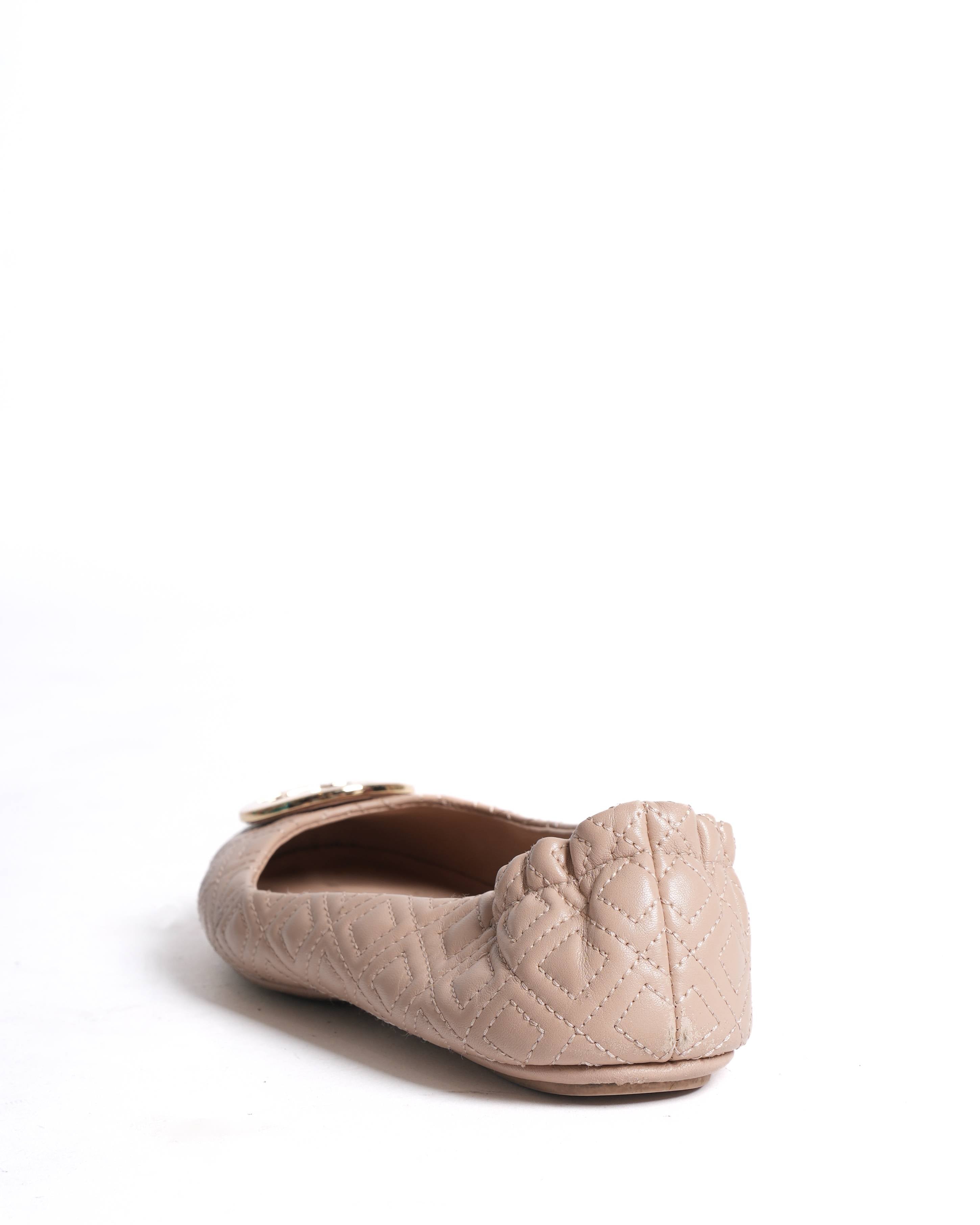 Tory burch ballet flats in light beige