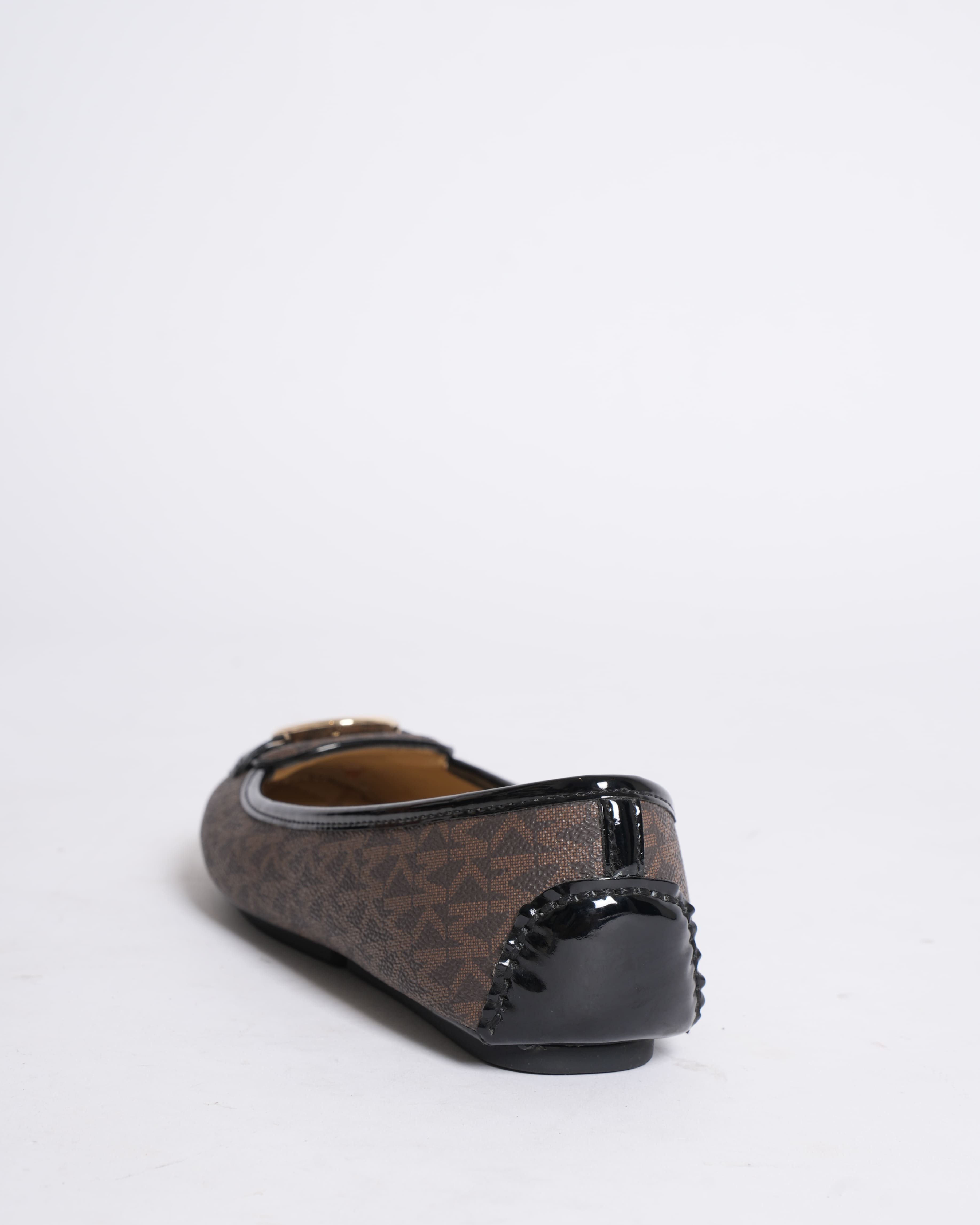 New Michael Kors Lillie Logo Moccasin